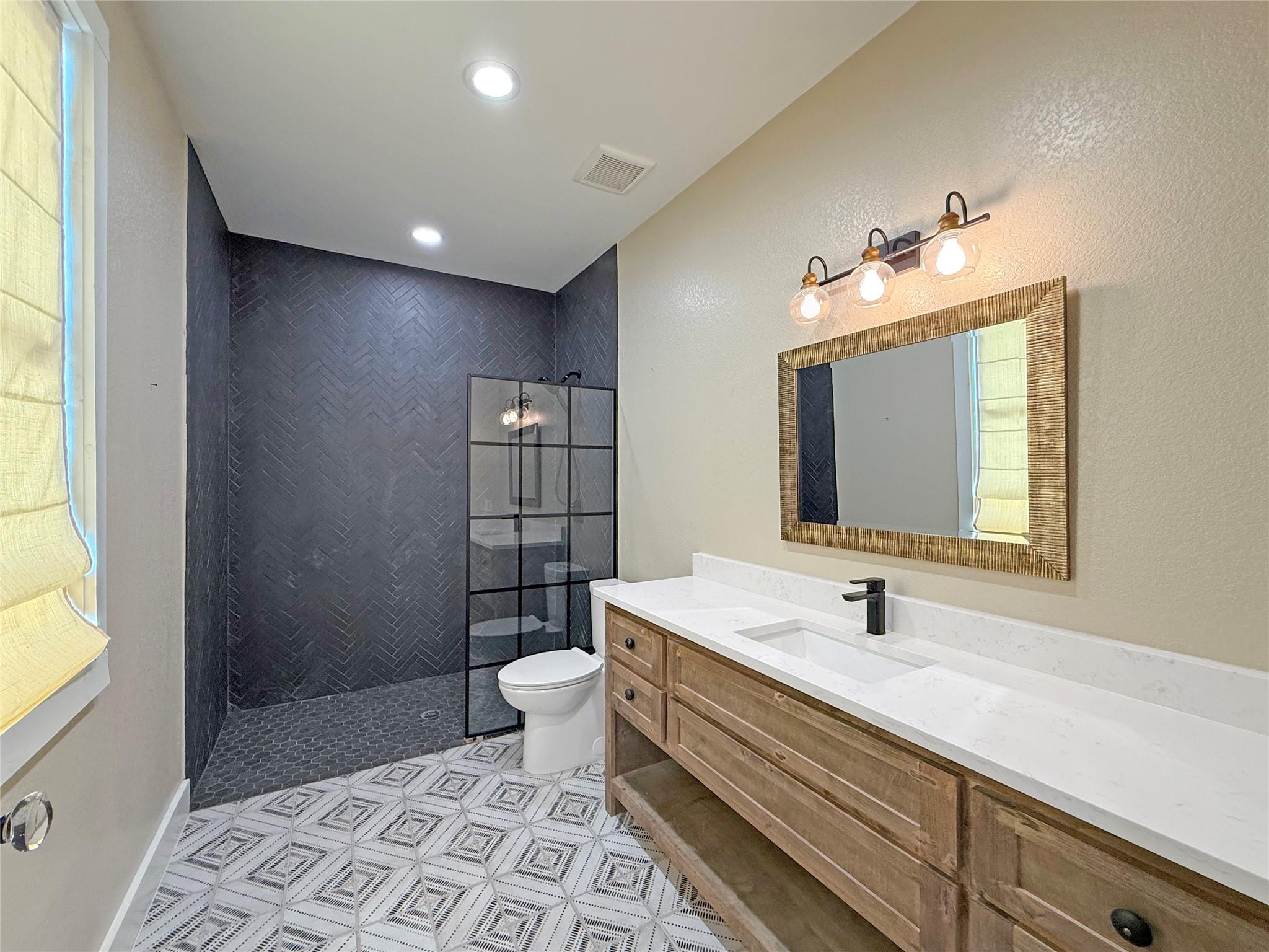 1215 Private Road 7039, Lexington, TX 78947