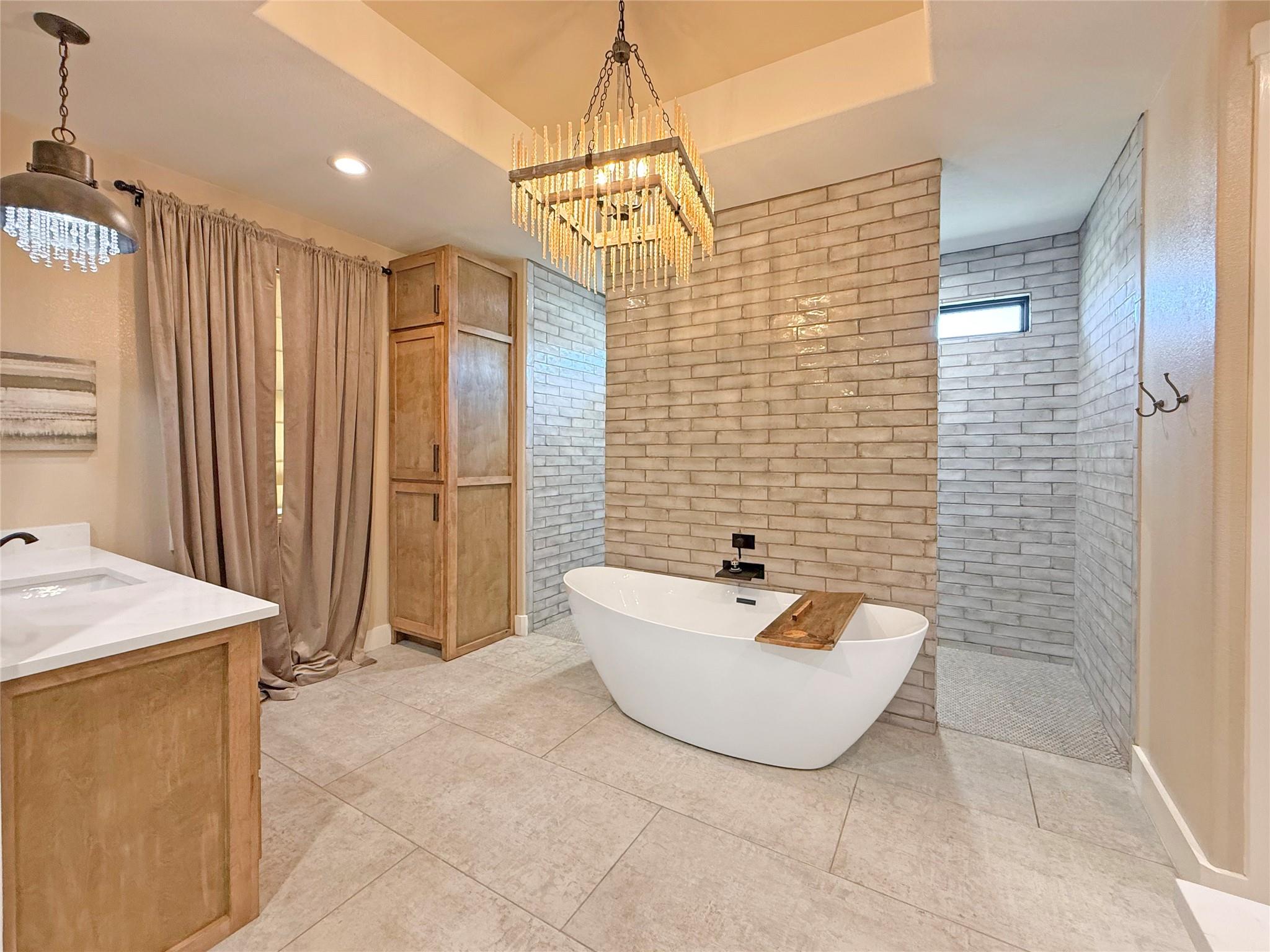 1215 Private Road 7039, Lexington, TX 78947