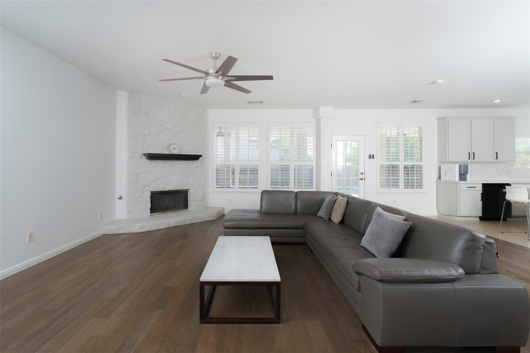 11700 Misty White Dr, Austin, TX 78717