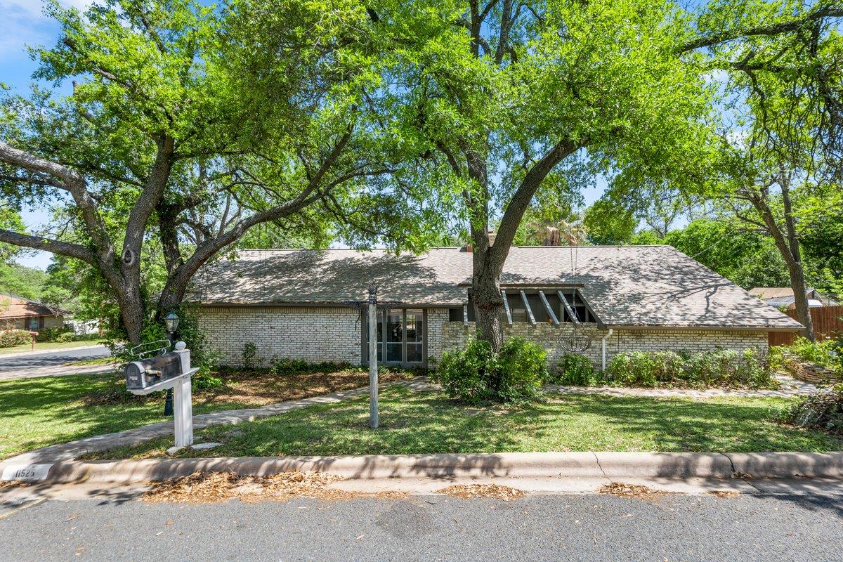 11525 Spring Hill Dr, Austin, TX 78753