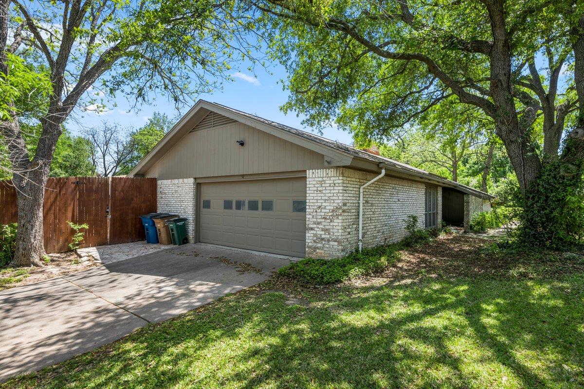 11525 Spring Hill Dr, Austin, TX 78753