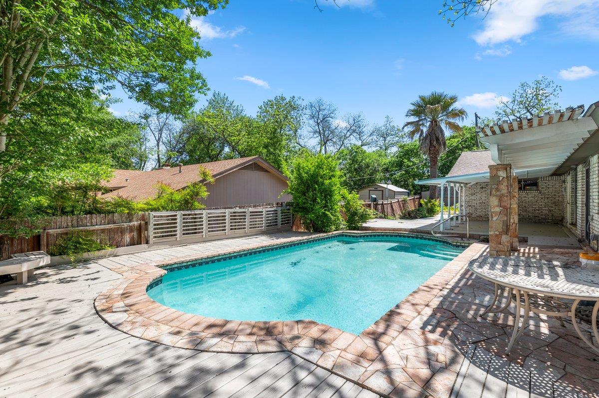 11525 Spring Hill Dr, Austin, TX 78753