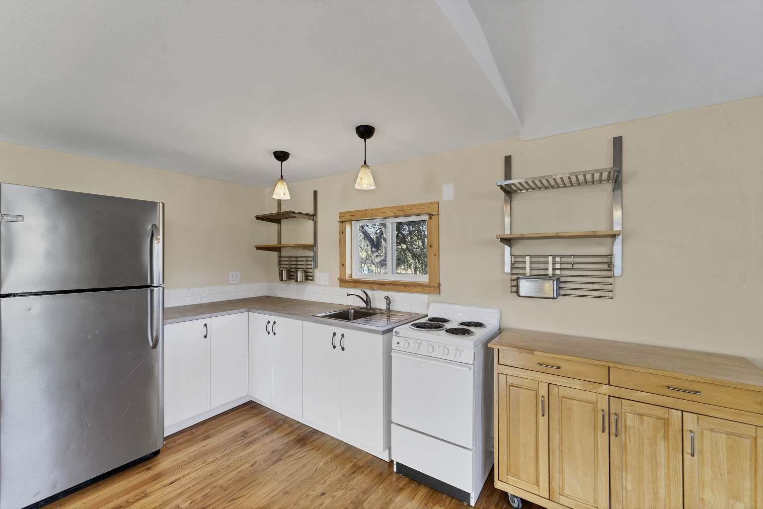 1012 7th St, Blanco, TX 78606