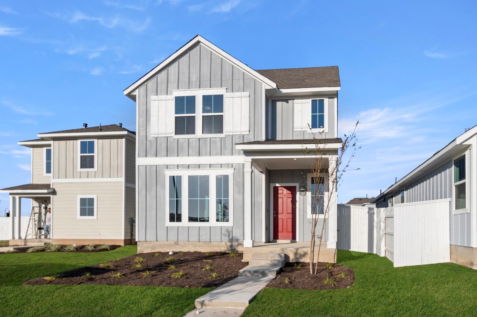 127 Summer Dr, Elgin, TX 78621