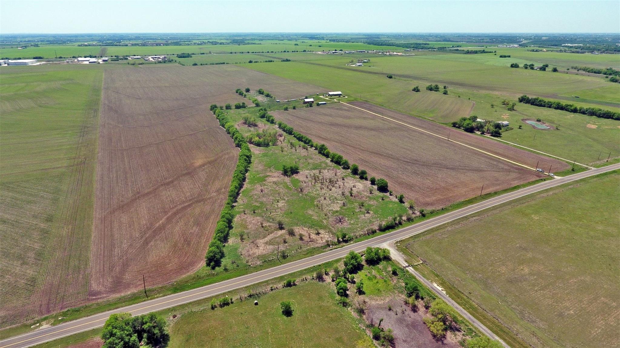 1138 County Road 412 Rd, Taylor, TX 76574