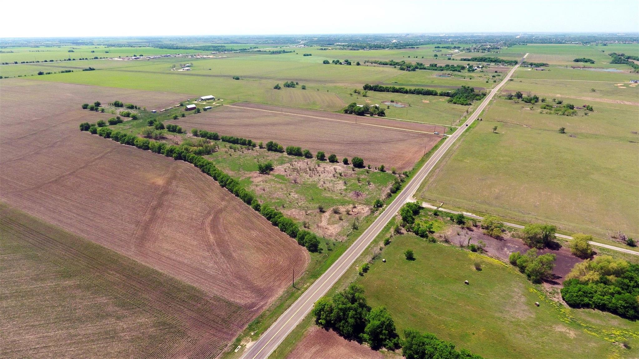 1138 County Road 412 Rd, Taylor, TX 76574