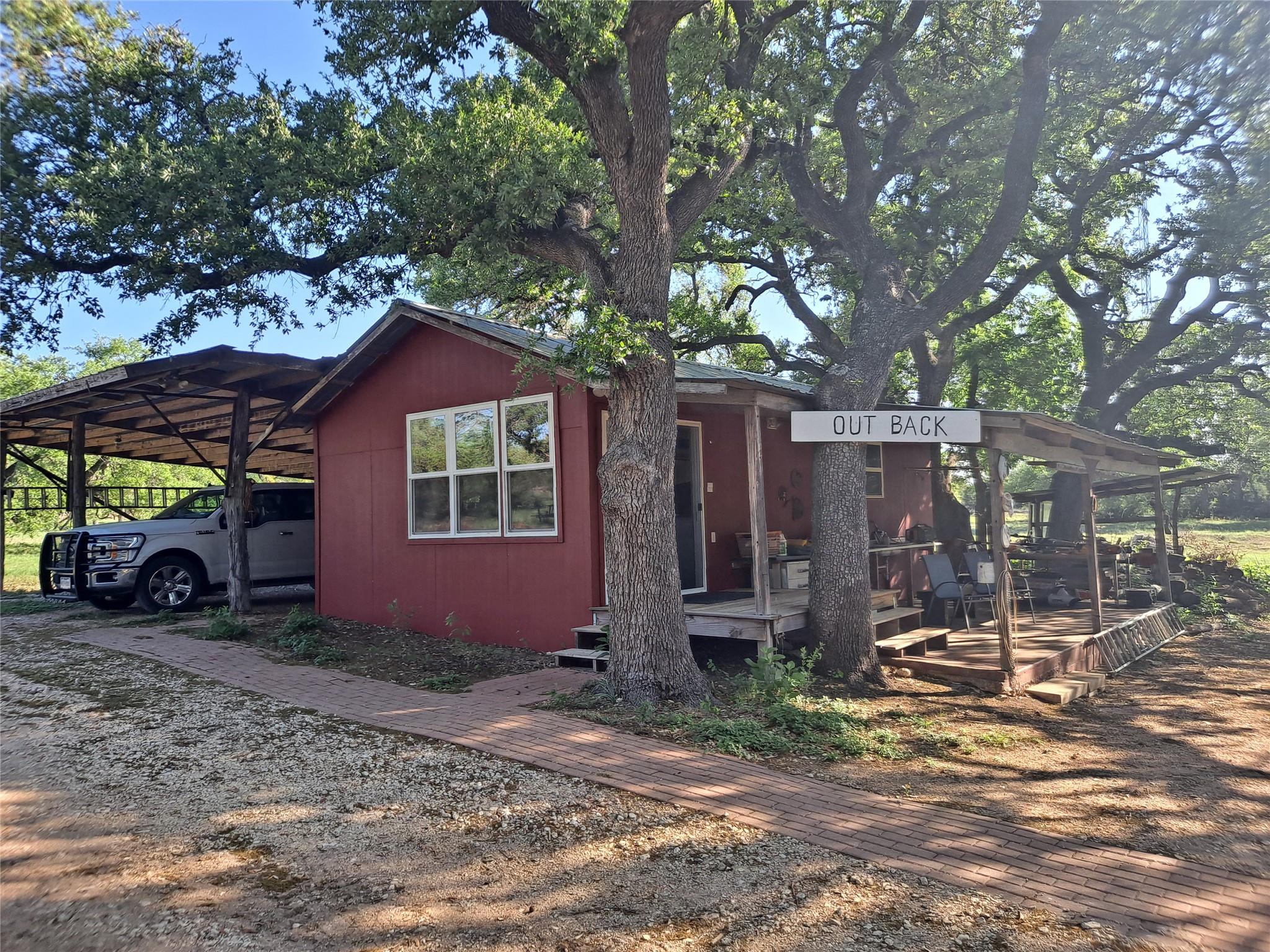140 Gatlin Creek Rd W, Dripping Springs, TX 78620