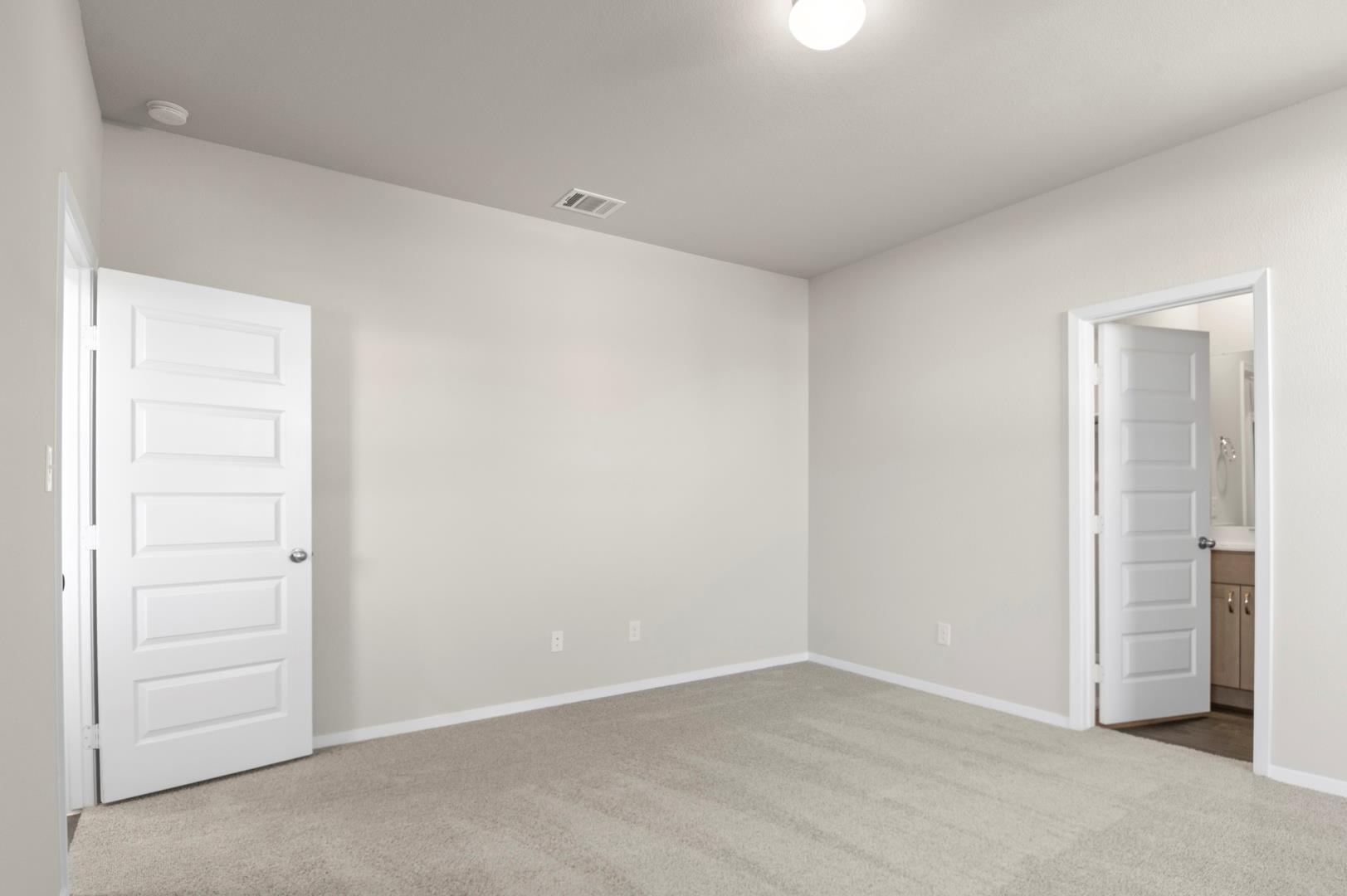 131 Summer Dr, Elgin, TX 78621