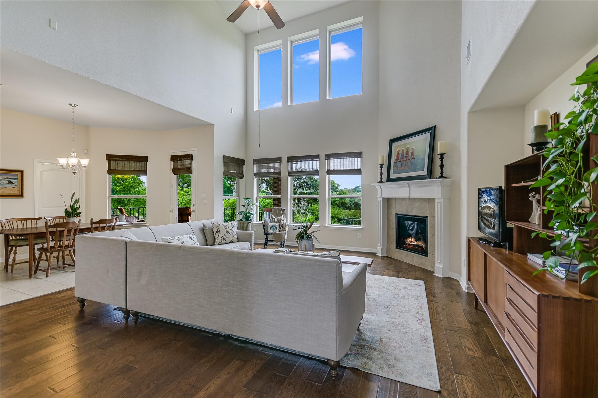 330 Jayne Cv, Austin, TX 78737