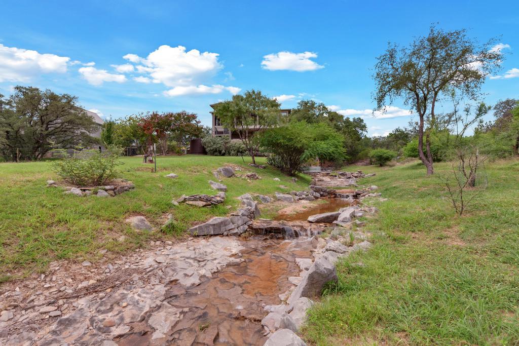 527 County Road 421A, Spicewood, TX 78669