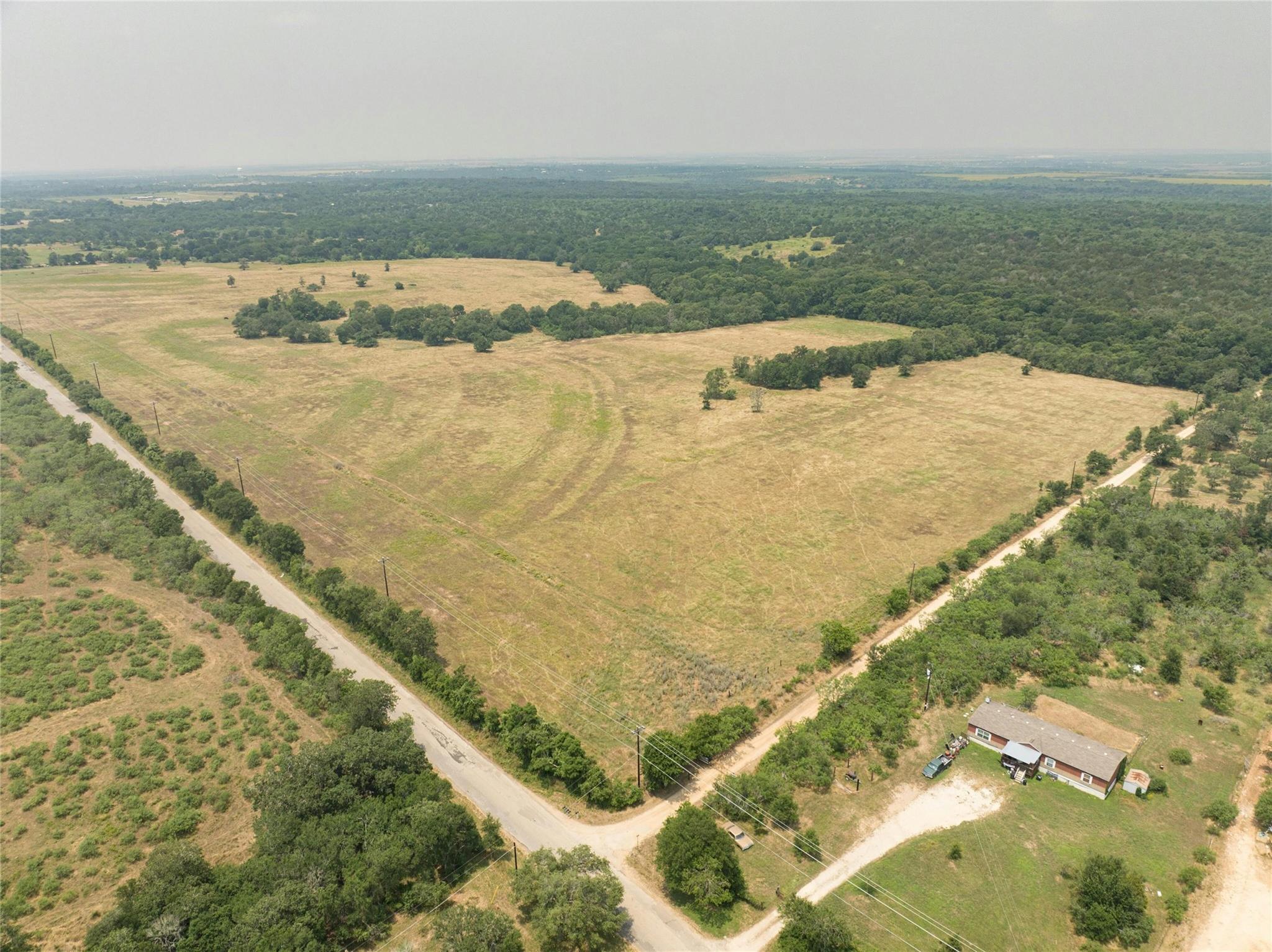 475 county Line Rd, Dale, TX 78616