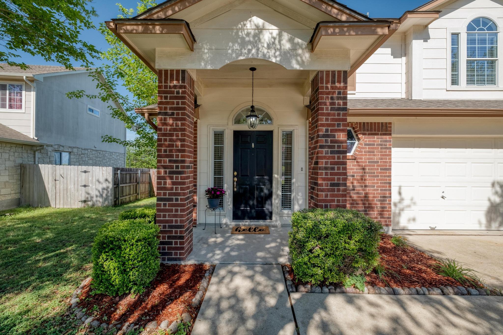 223 Lakemont Dr, Hutto, TX 78634
