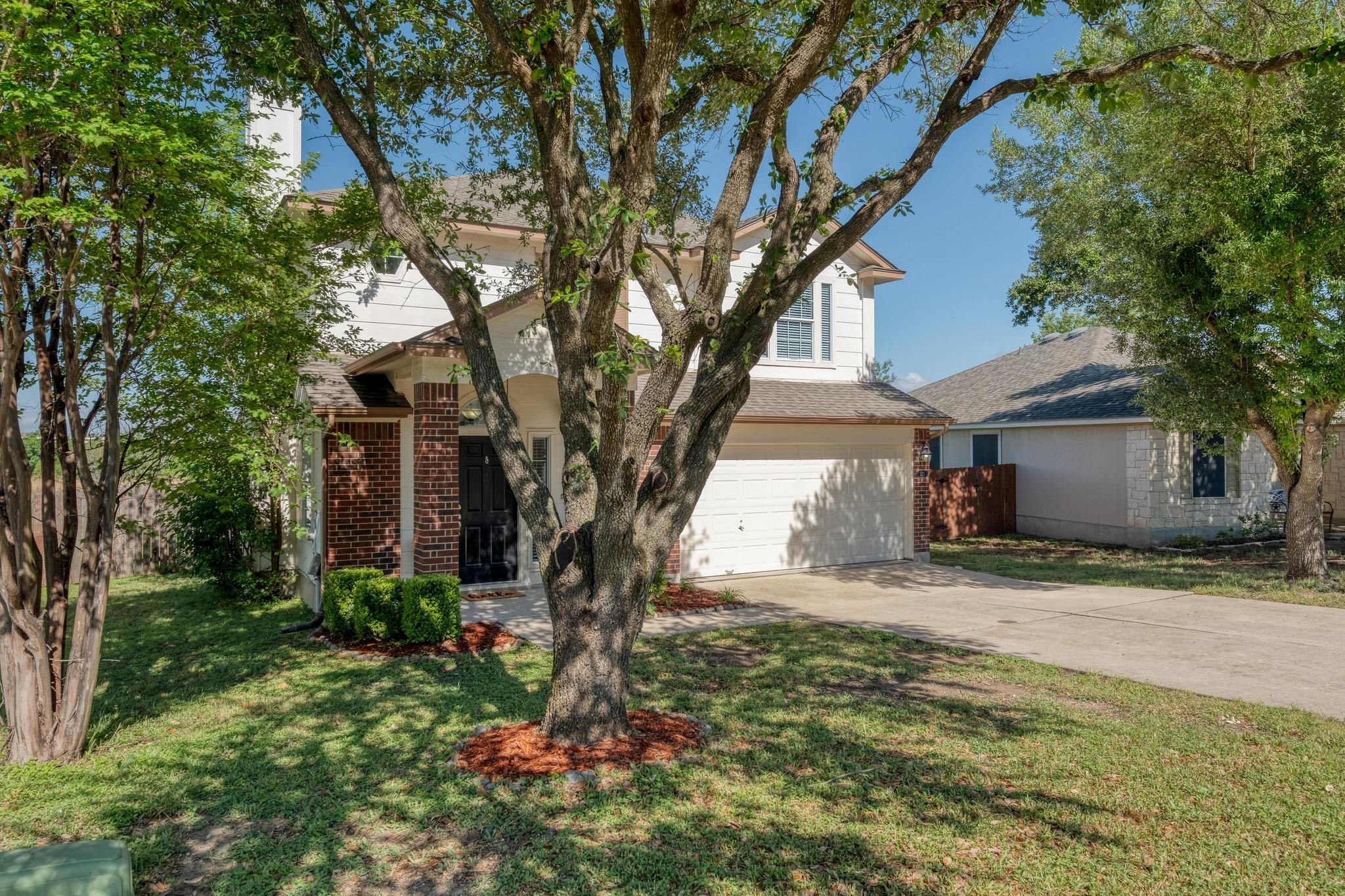 223 Lakemont Dr, Hutto, TX 78634