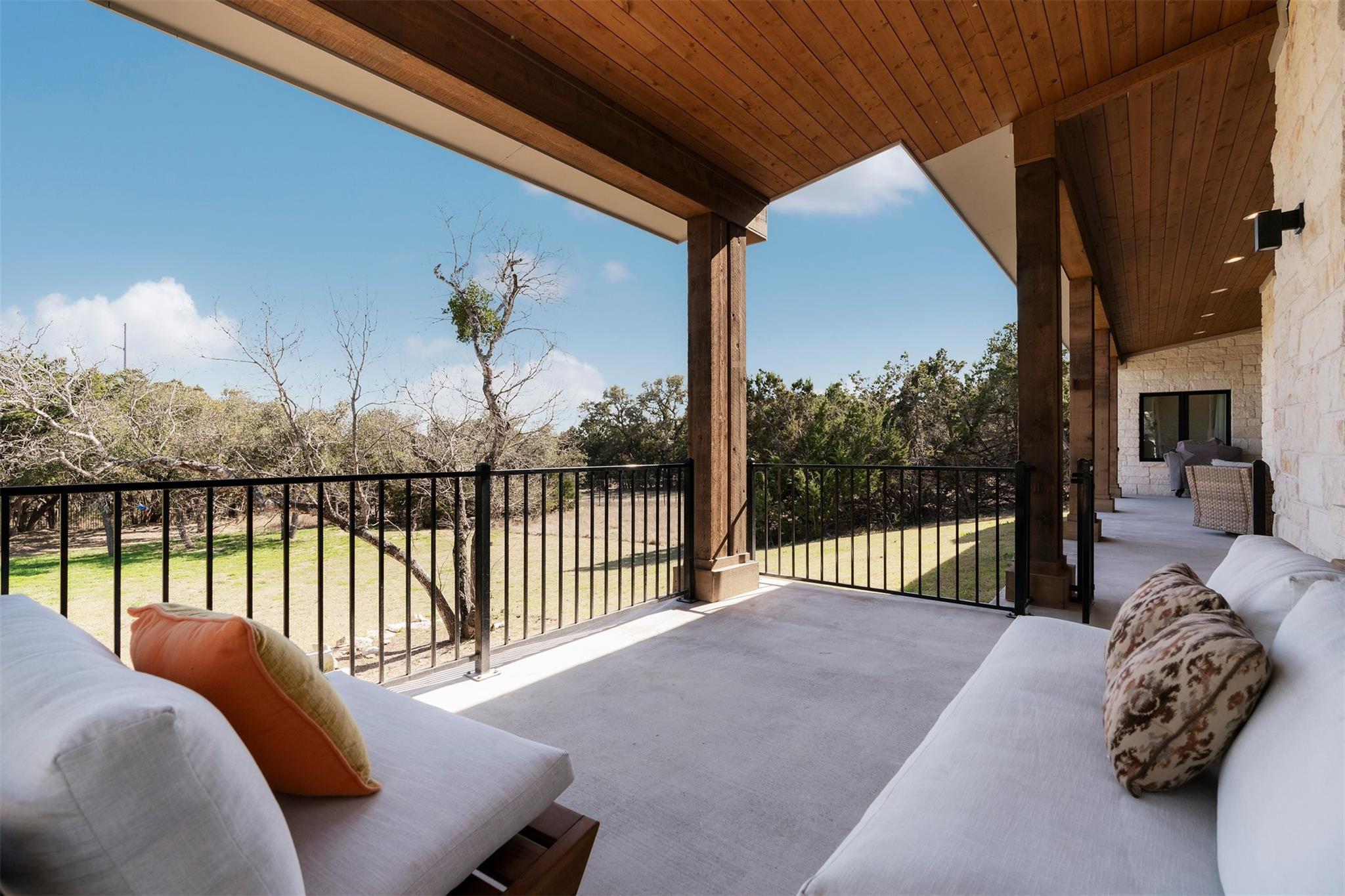 336 Mae Pt, Dripping Springs, TX 78620