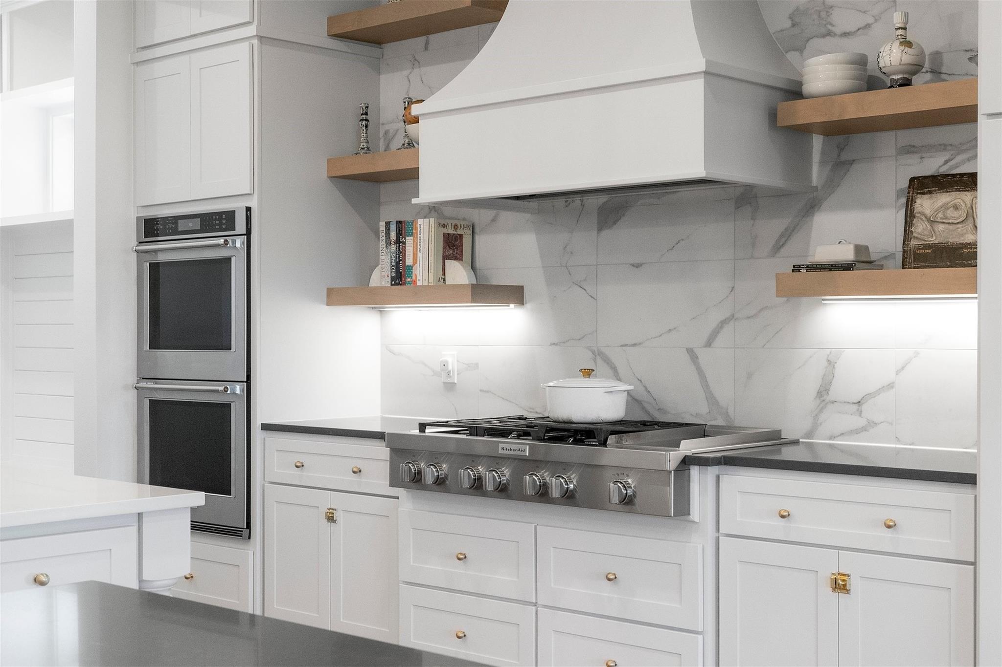 336 Mae Pt, Dripping Springs, TX 78620