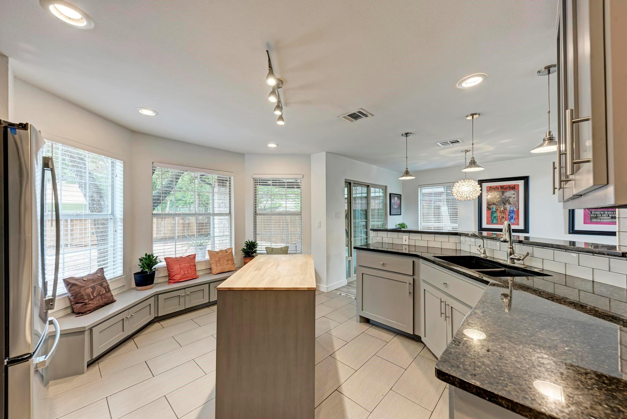 12203 Arrowwood Dr, Austin, TX 78727