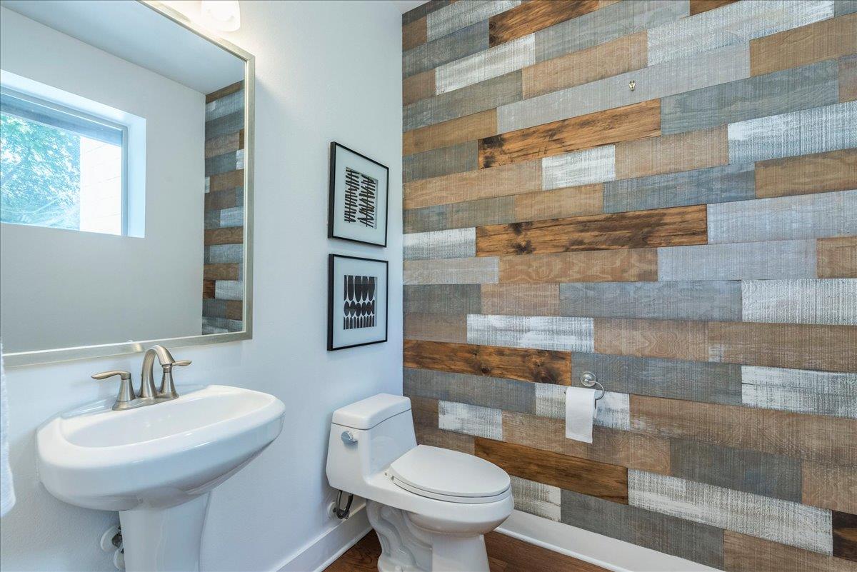 2608 E 6th St # 6, Austin, TX 78702