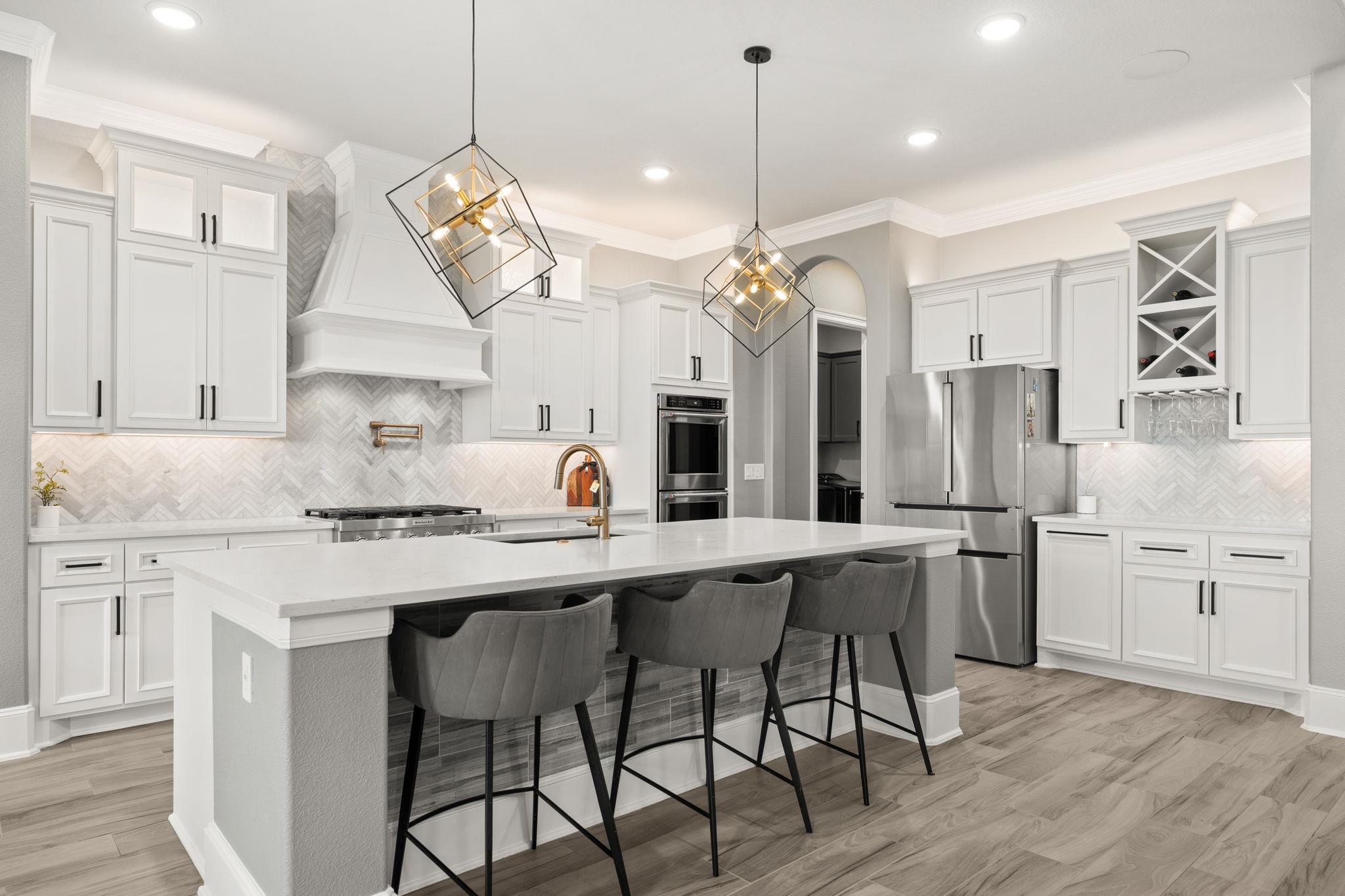 2402 Sunset Vista Cir # 38, Spicewood, TX 78669