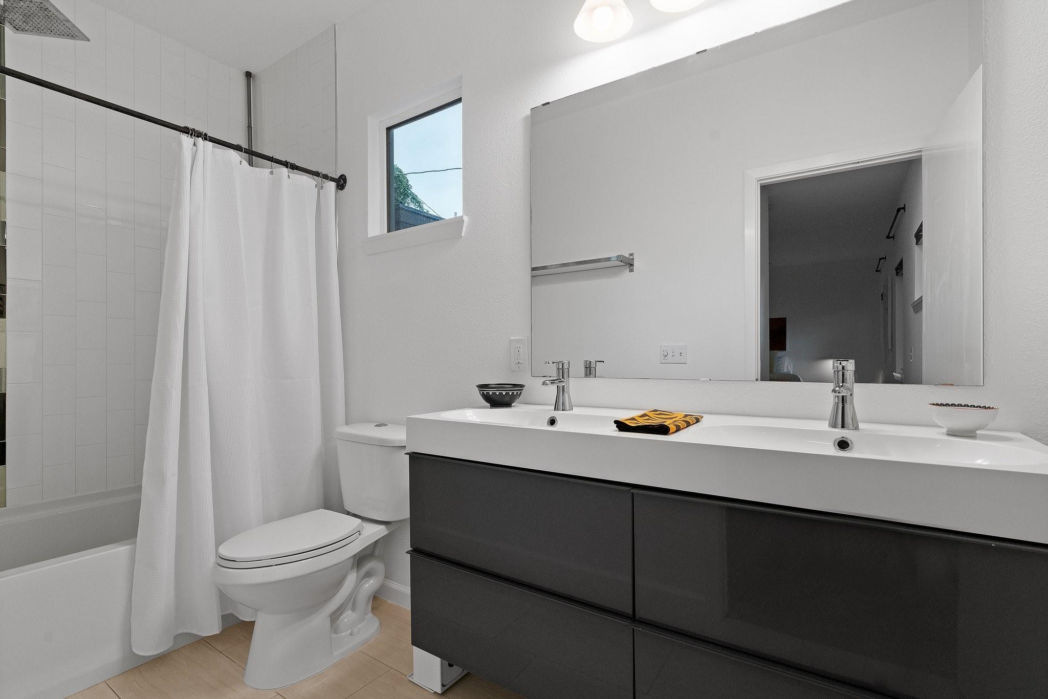 3204 E 14th 1/2 St, Austin, TX 78721