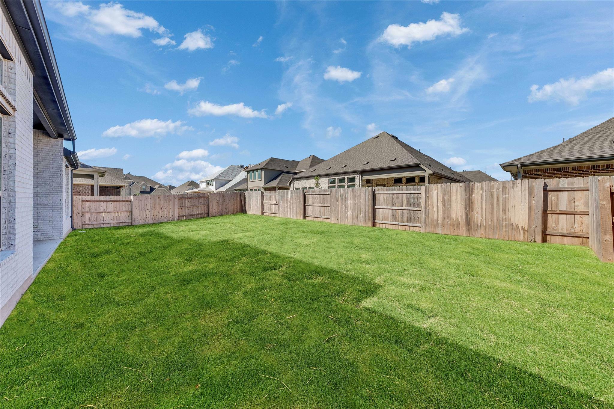 1824 Lazy Grove Bnd, Leander, TX 78641