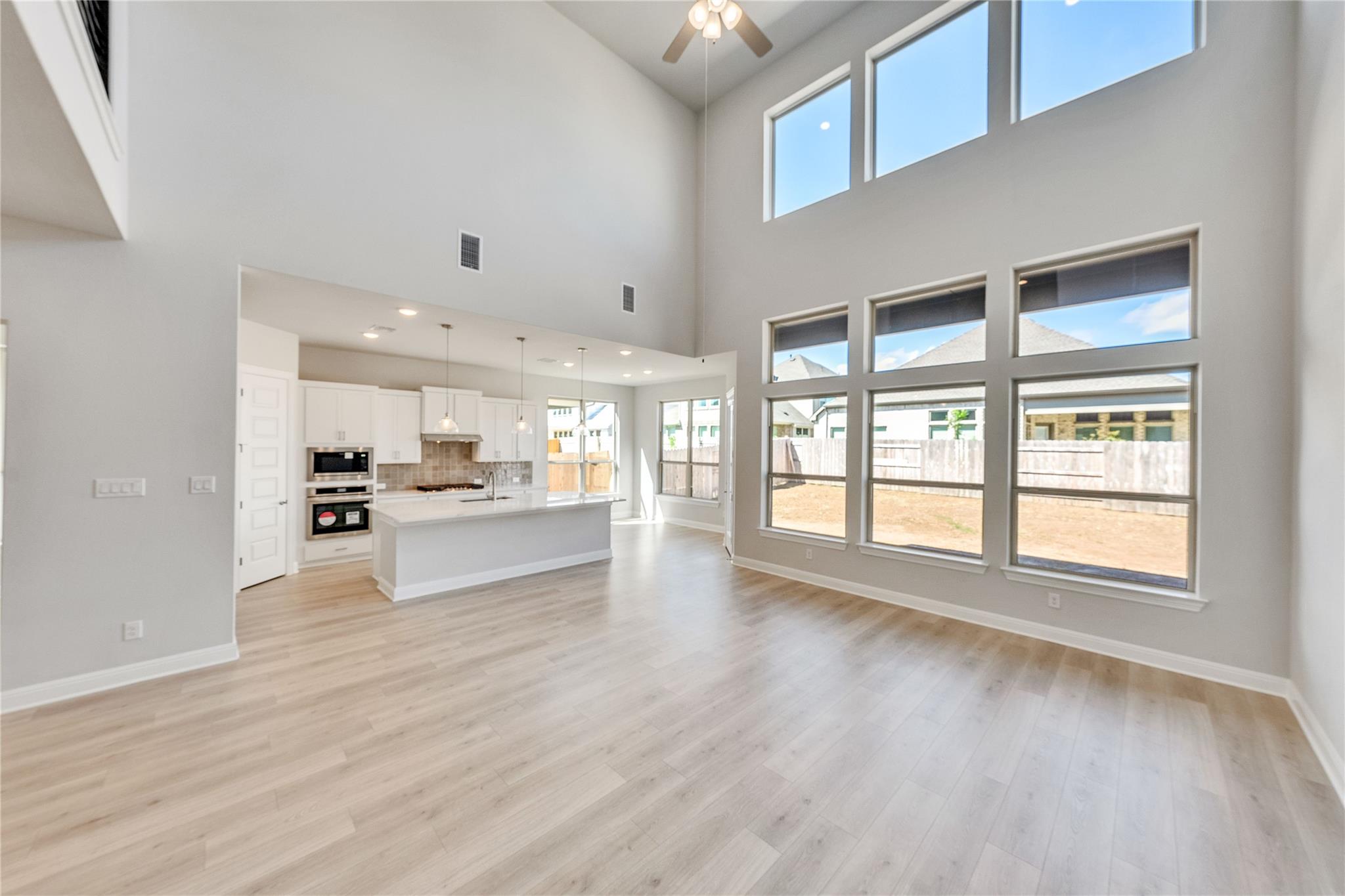 1824 Lazy Grove Bnd, Leander, TX 78641