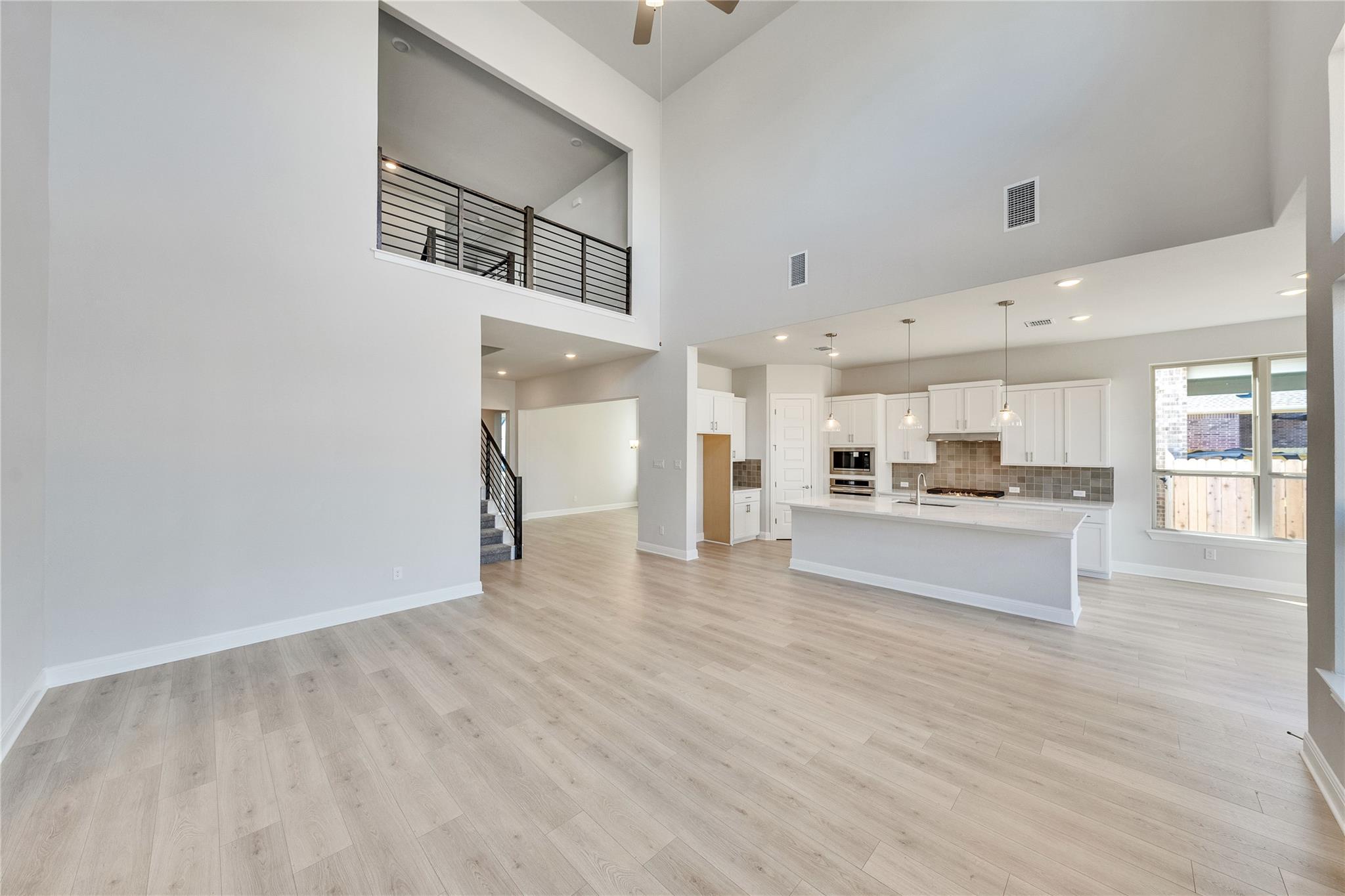 1824 Lazy Grove Bnd, Leander, TX 78641