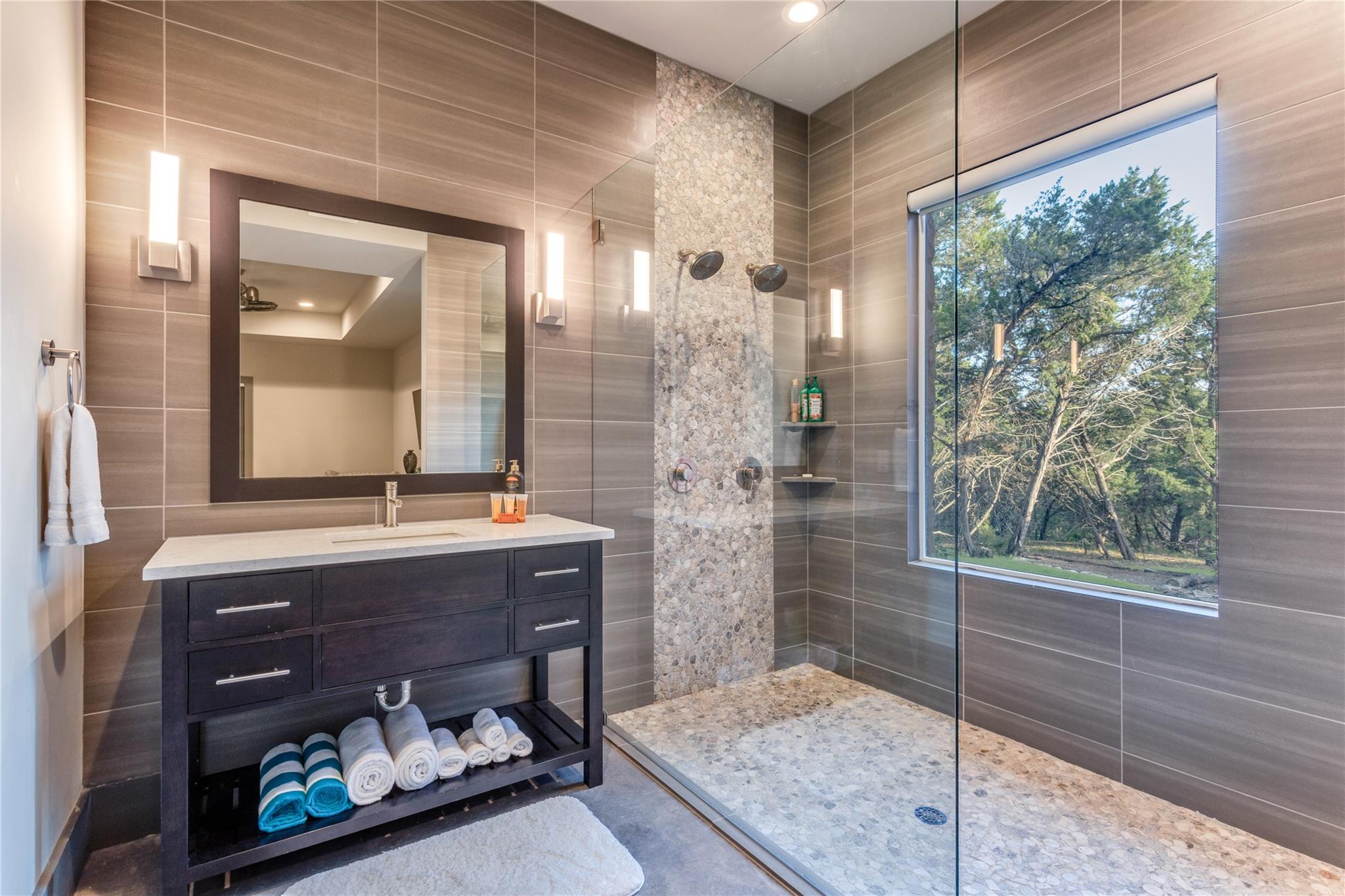 7870 Gage Ln, Wimberley, TX 78676