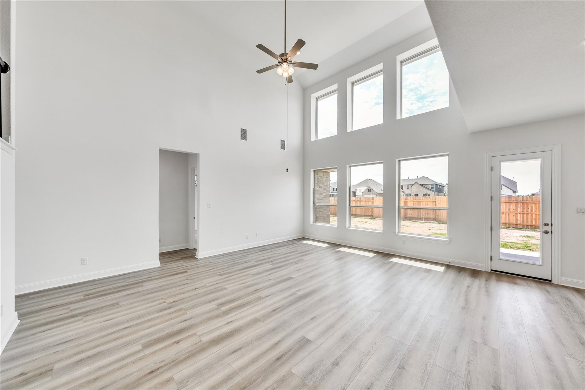 937 Sunny Ridge Dr, Leander, TX 78641