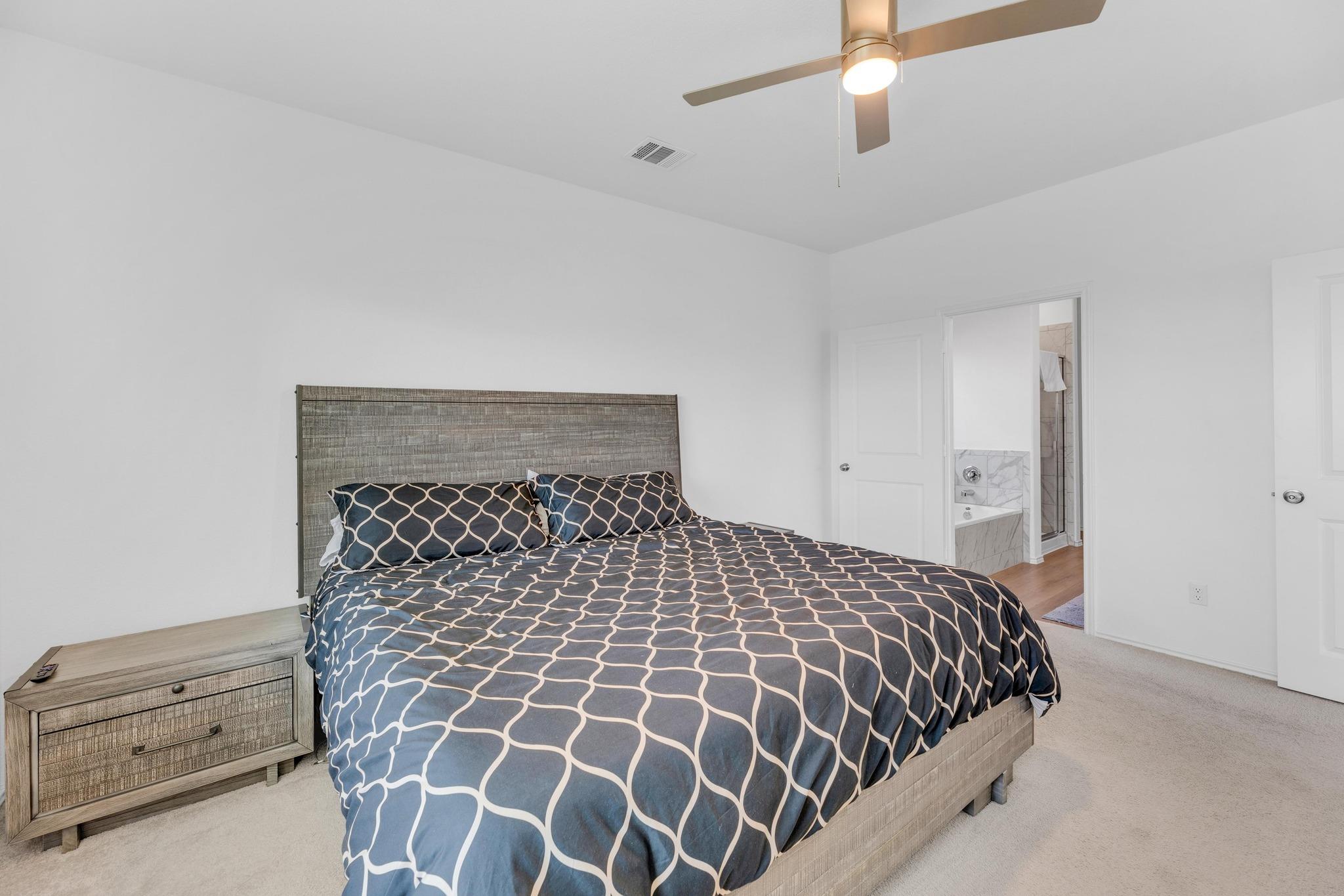201 Canley Loop, Hutto, TX 78634
