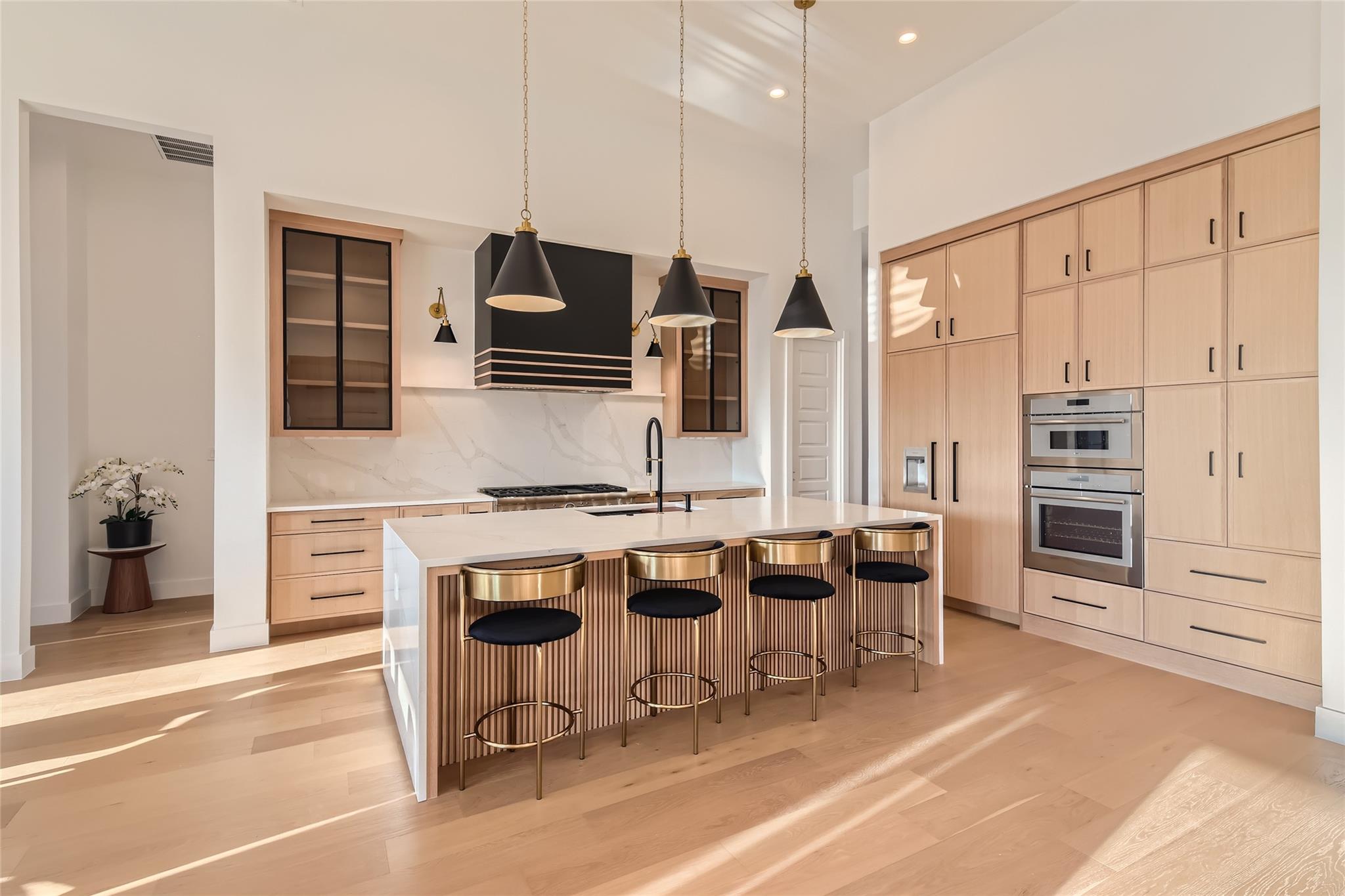 8709 Springdale Ridge Dr, Austin, TX 78738