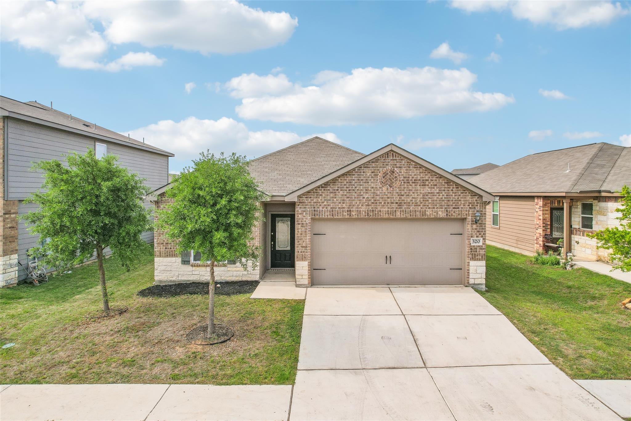 320 Freedom Park Ave, Liberty Hill, TX 78642