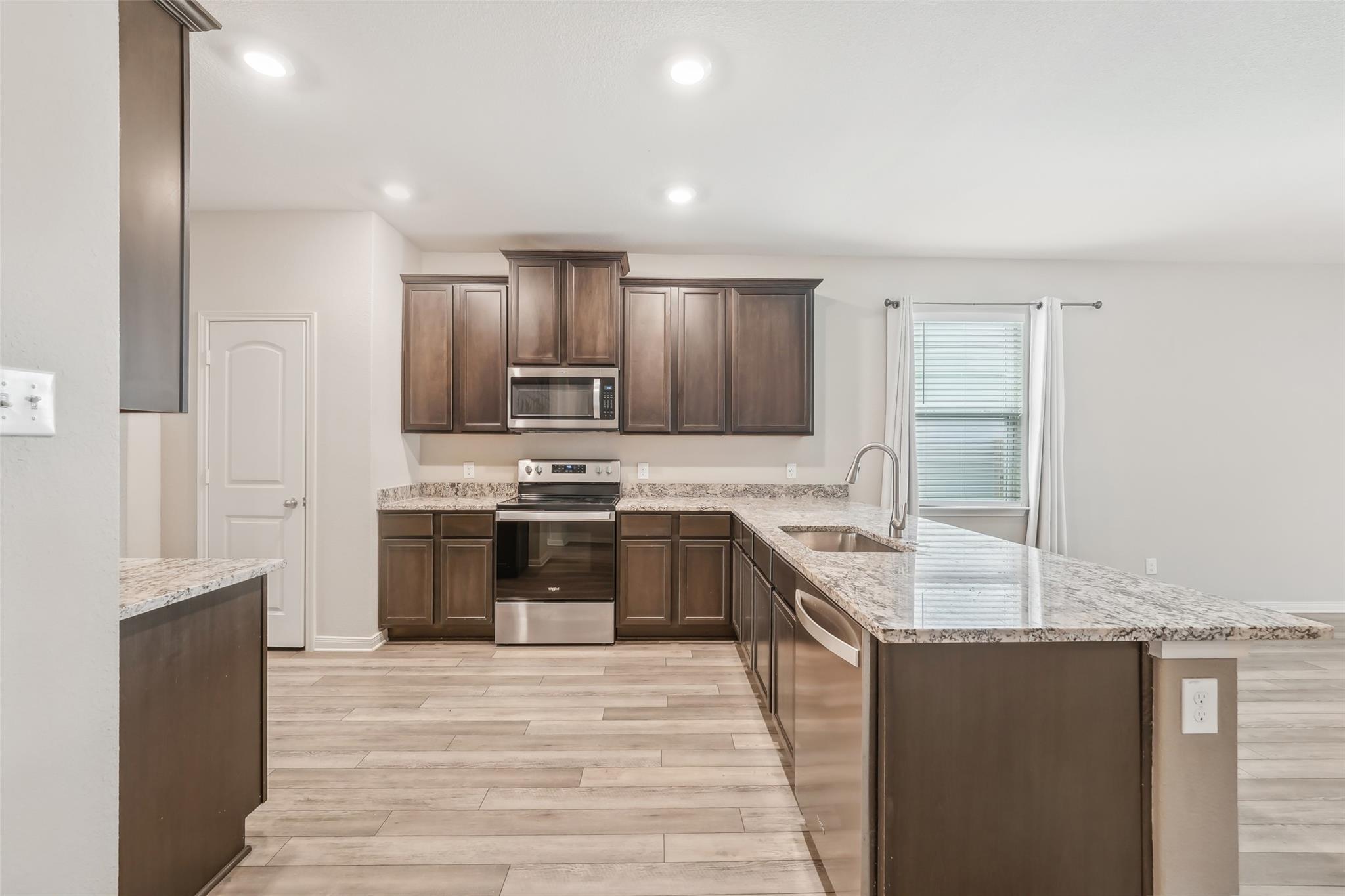 320 Freedom Park Ave, Liberty Hill, TX 78642