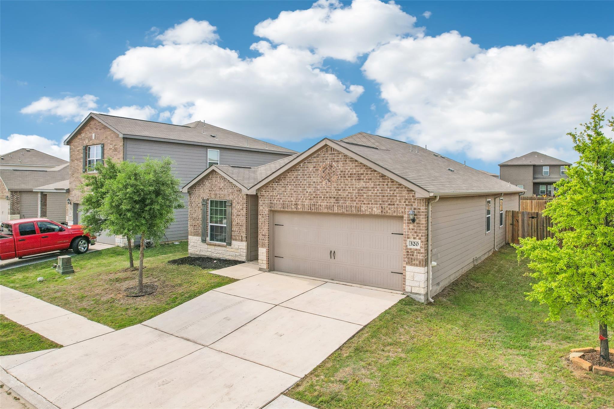 320 Freedom Park Ave, Liberty Hill, TX 78642