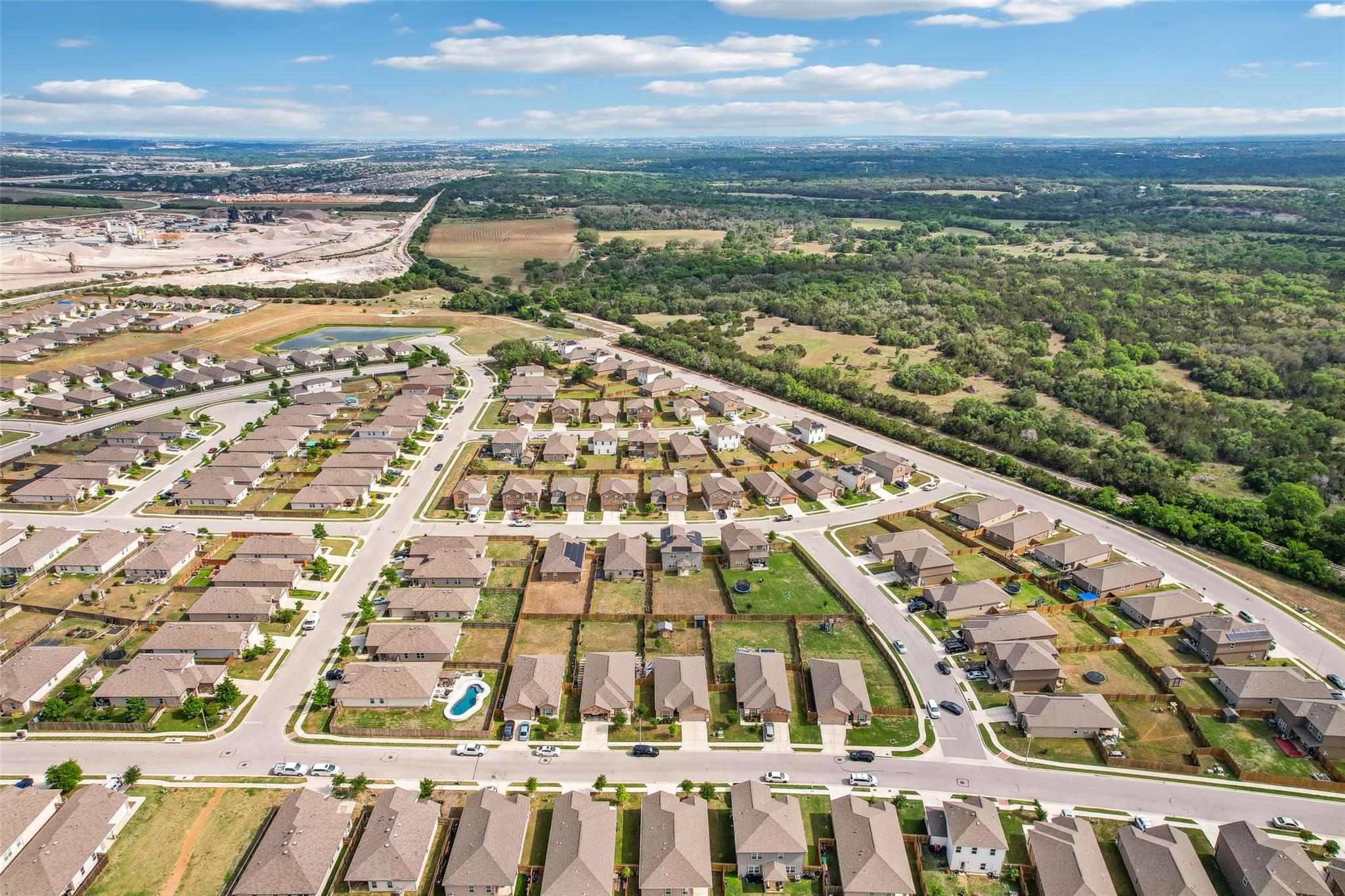 320 Freedom Park Ave, Liberty Hill, TX 78642