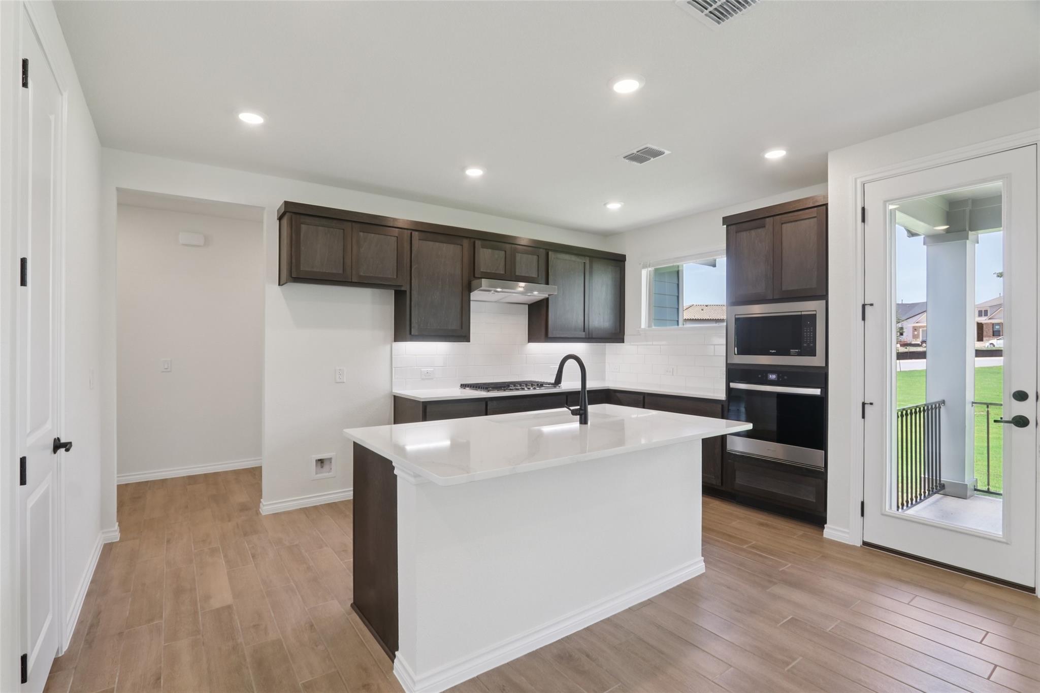 156 Antoinette Way, San Marcos, TX 78666