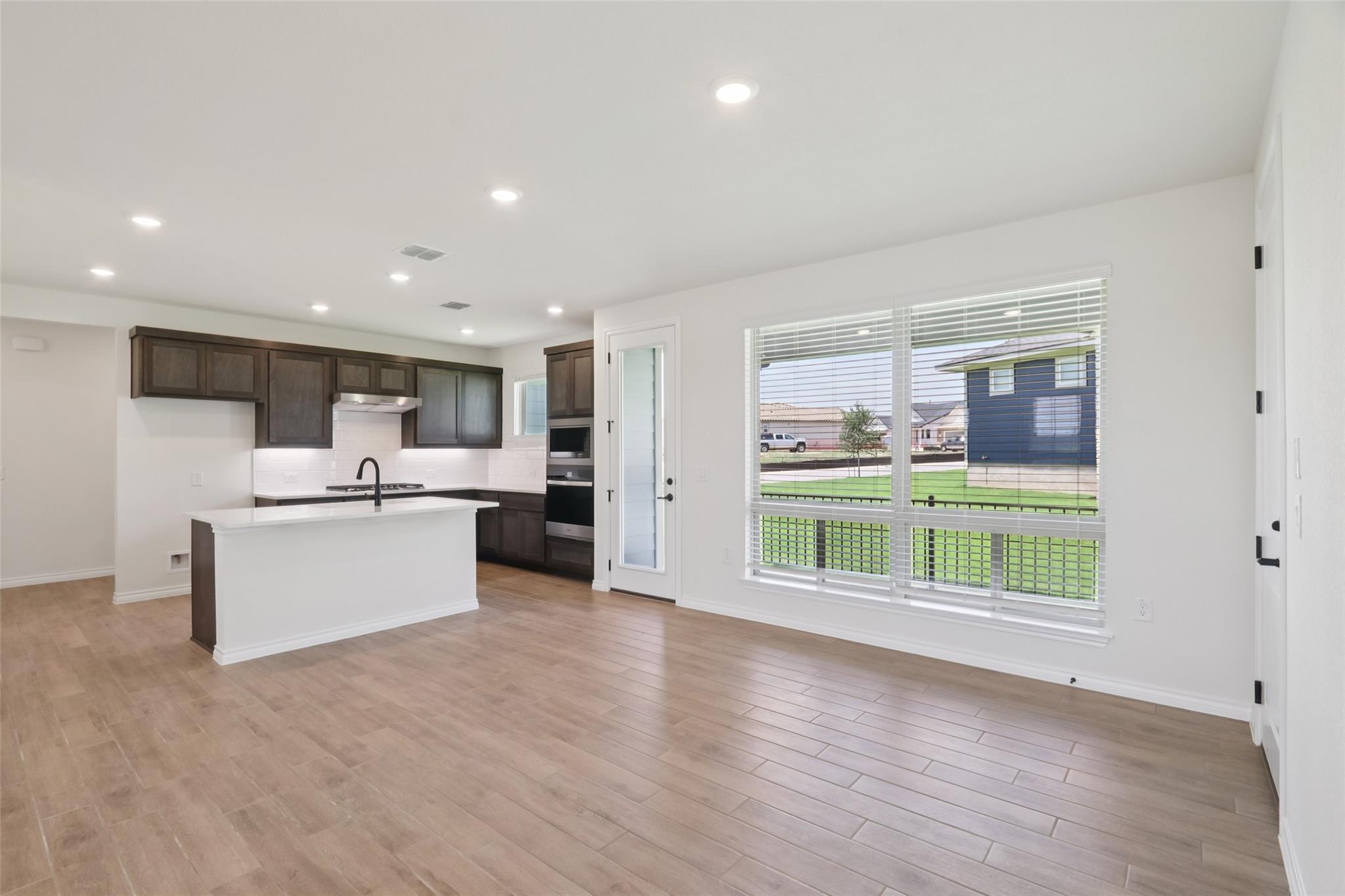 156 Antoinette Way, San Marcos, TX 78666