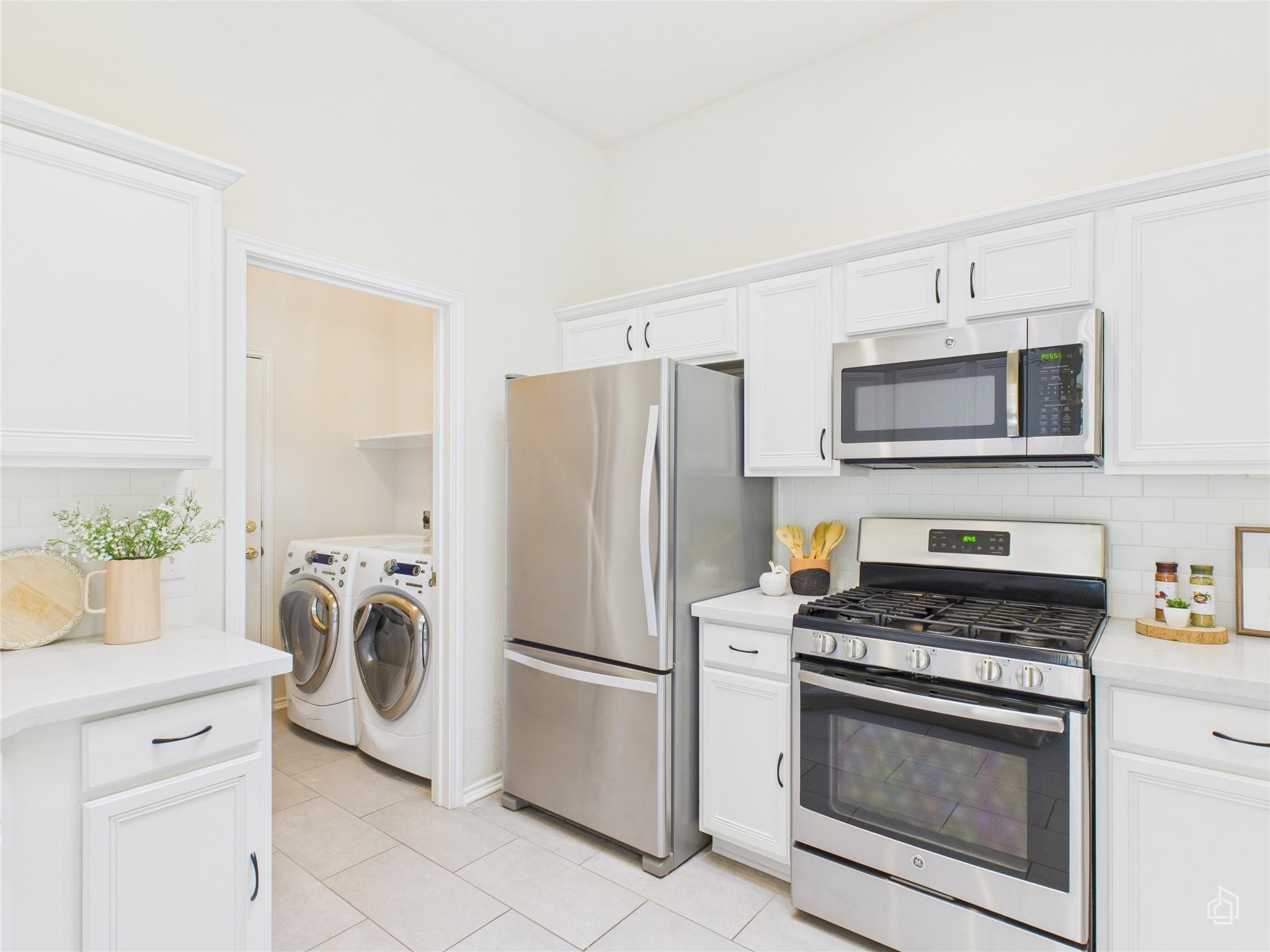 12916 Hunters Chase Dr, Austin, TX 78729