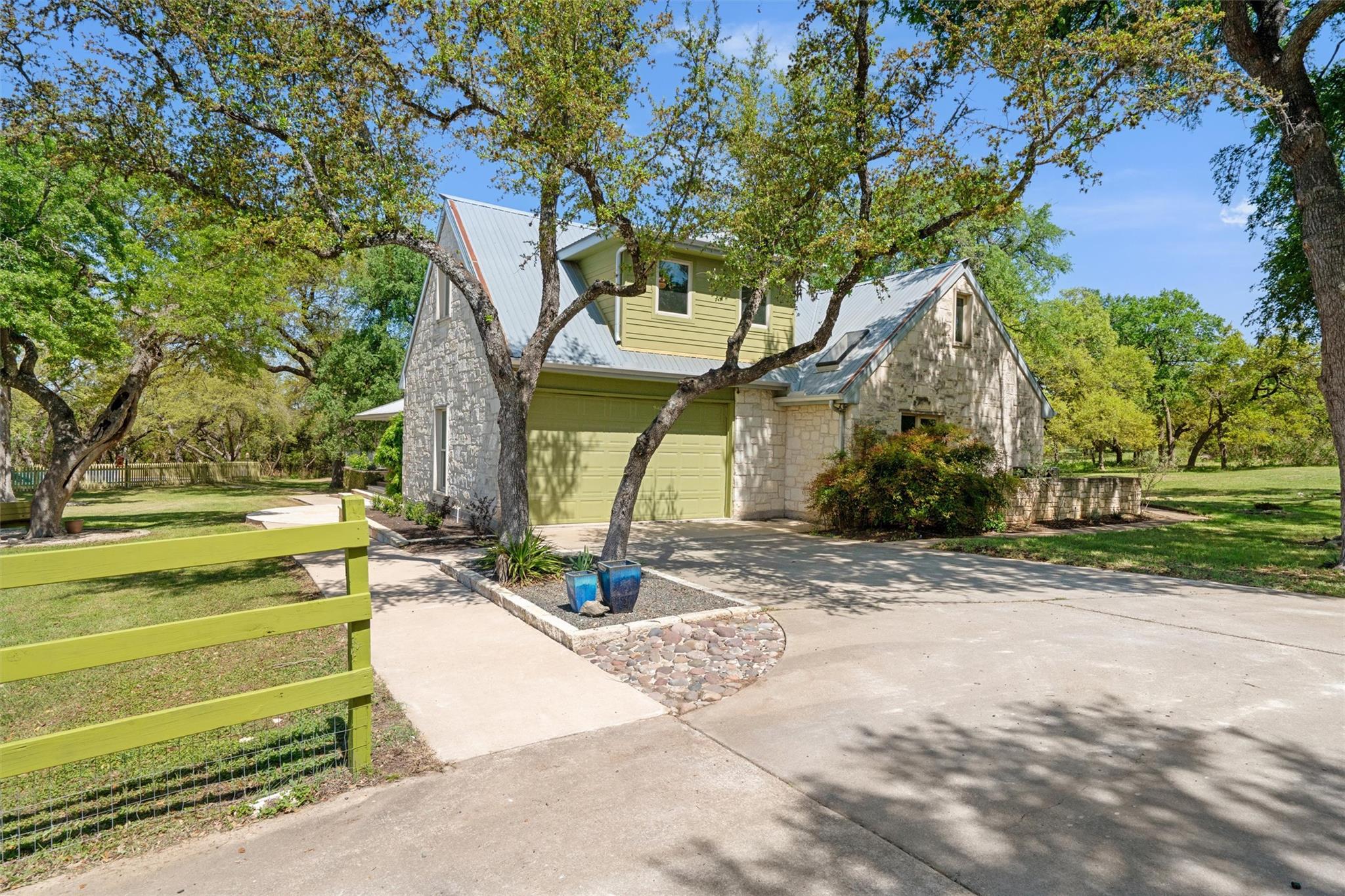 33 Long Creek Rd, Austin, TX 78737