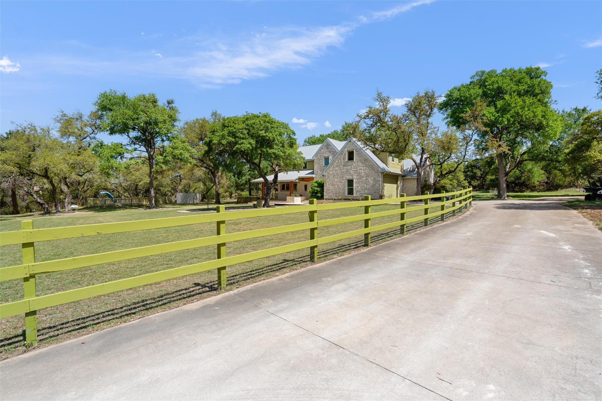 33 Long Creek Rd, Austin, TX 78737