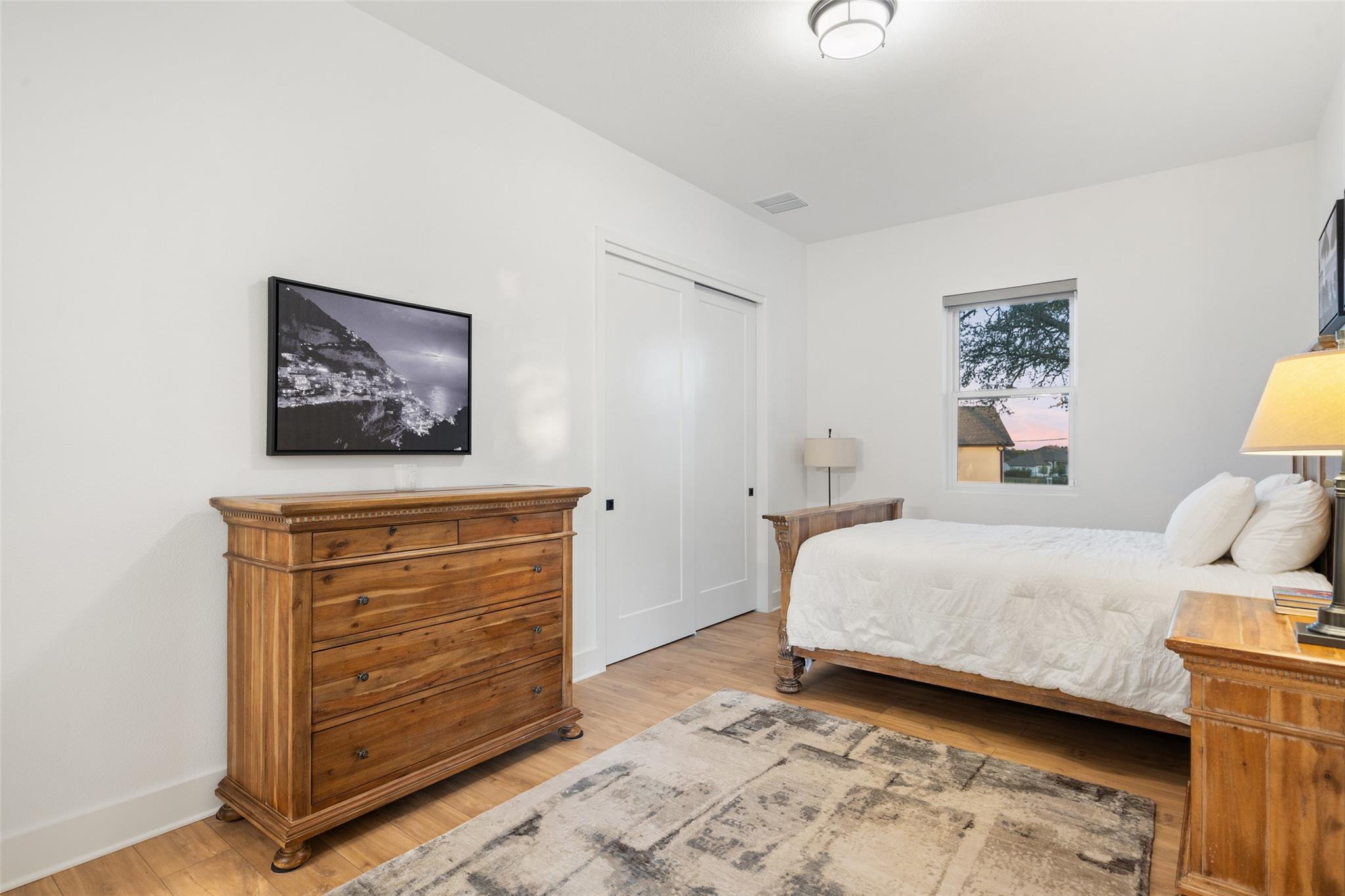 325 Stockman Dr, Dripping Springs, TX 78620