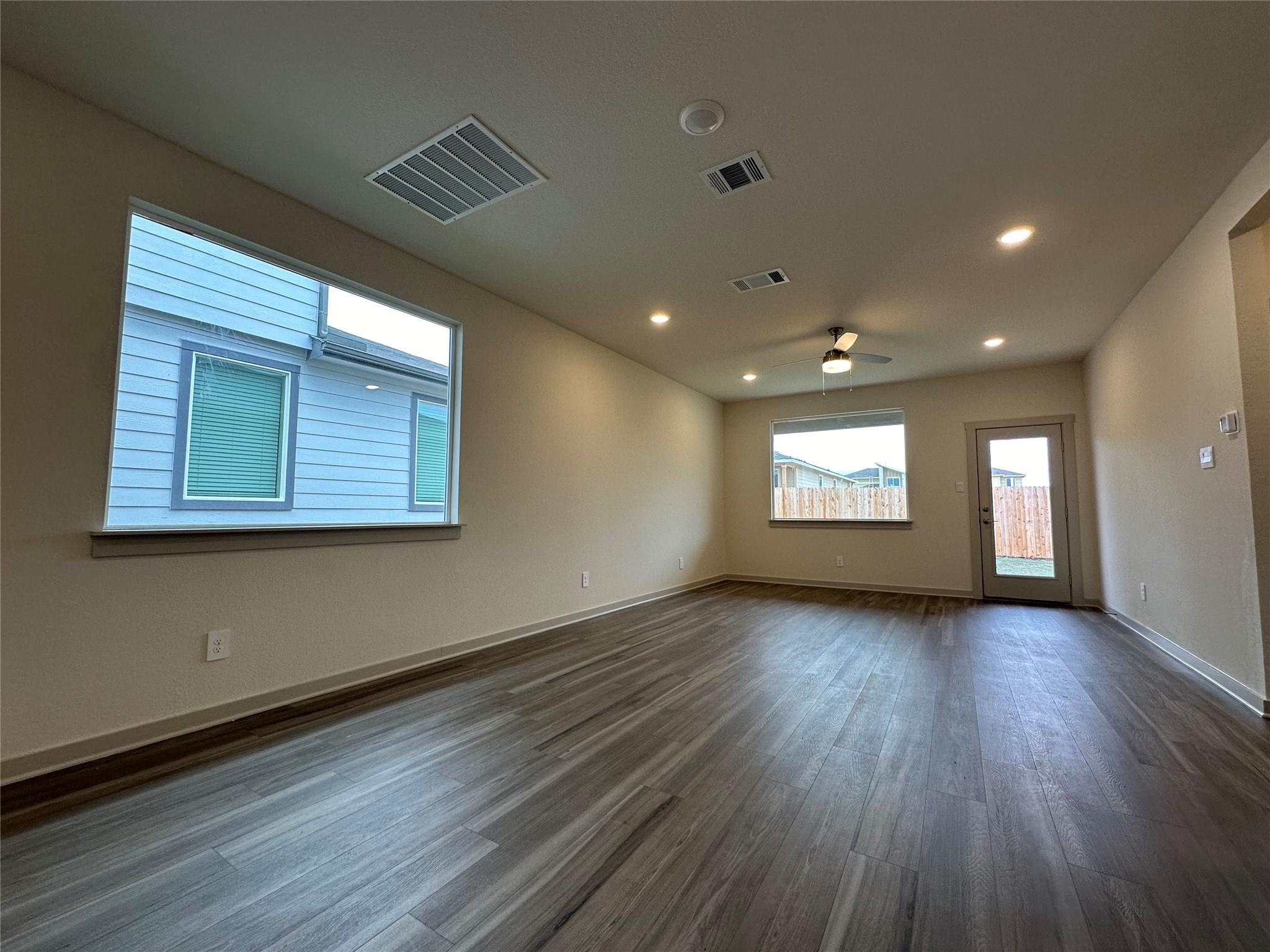 1320 Plymouth Rd, San Marcos, TX 78666