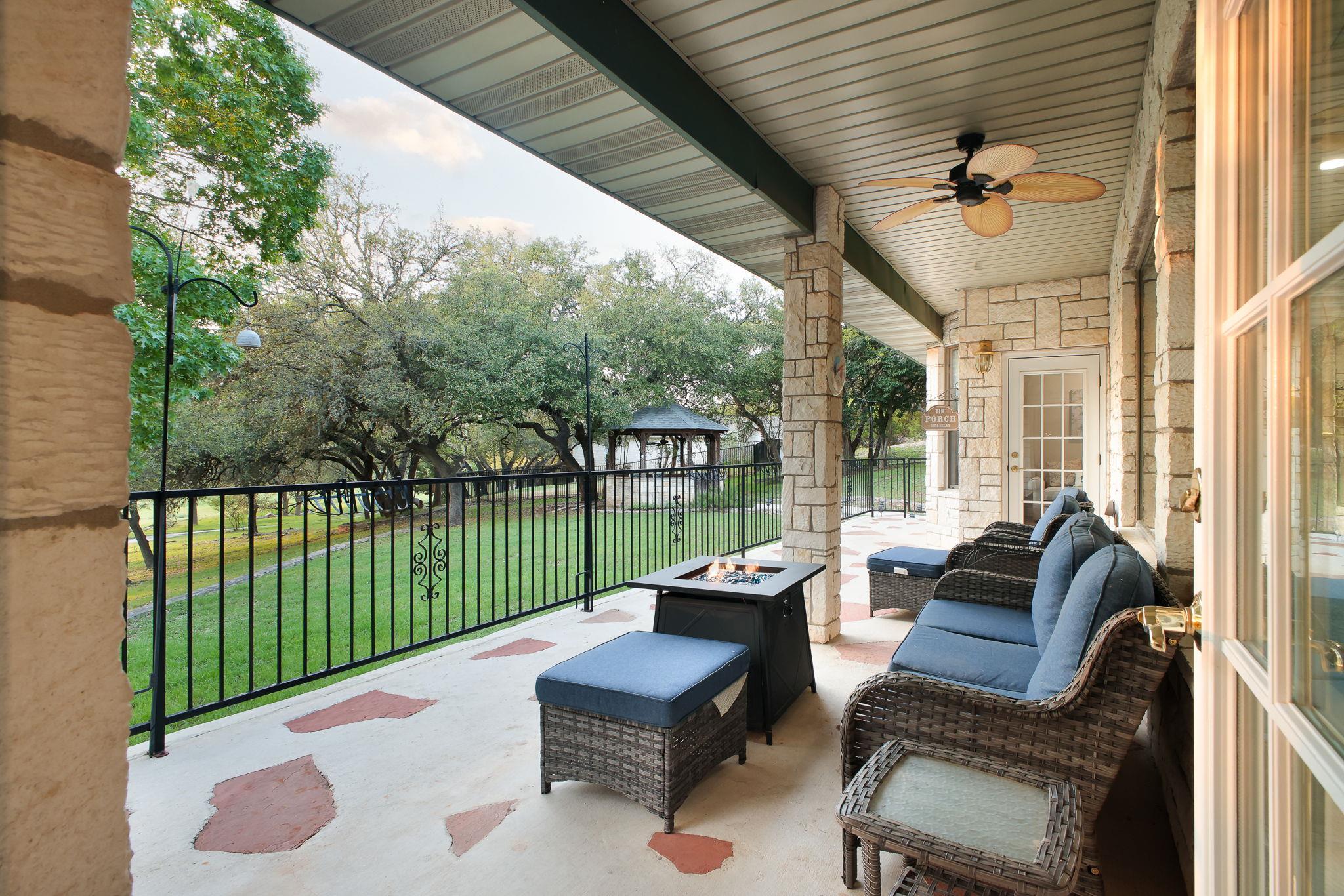 244 Brooklynn Ln, Canyon Lake, TX 78133