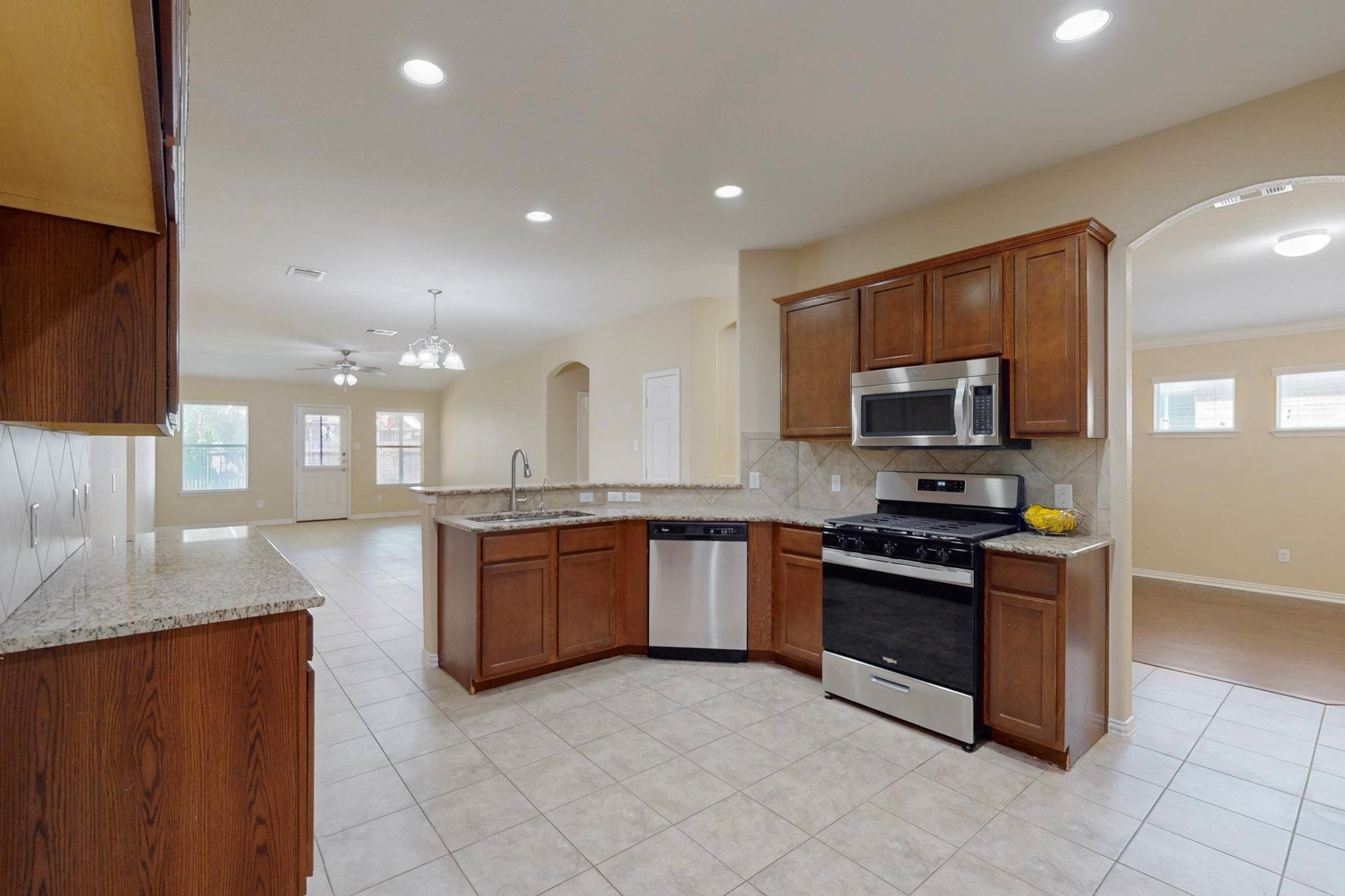 1212 Talley Loop, Buda, TX 78610