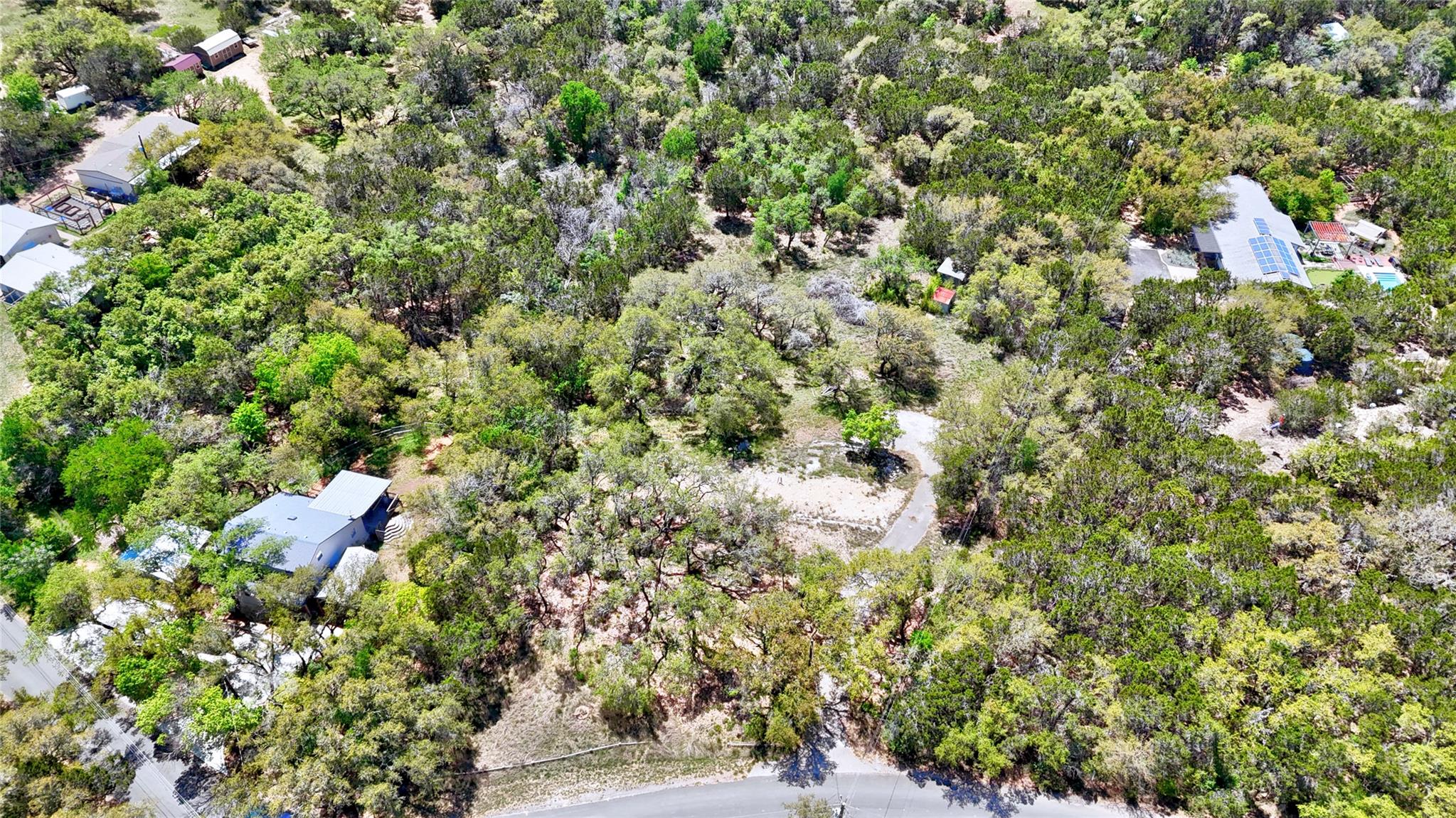 22215 Hazy Hollow Dr, Spicewood, TX 78669