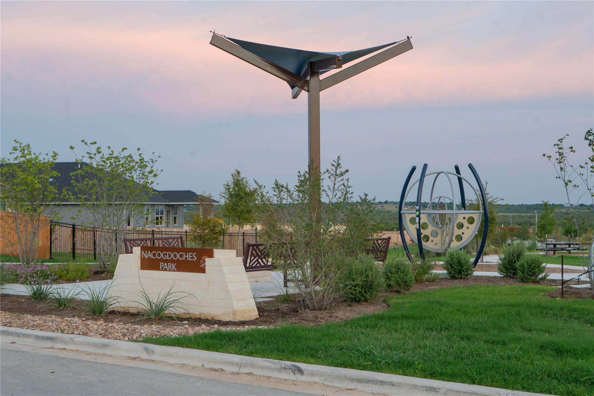 305 LAS LOMAS St, San Marcos, TX 78666