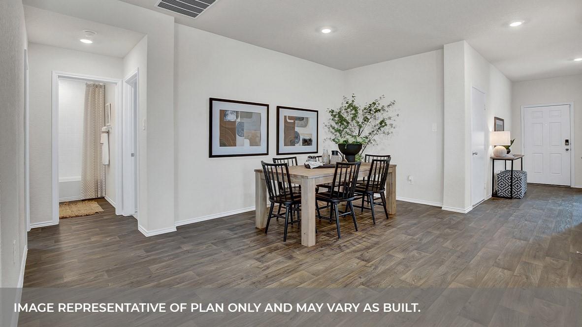 305 LAS LOMAS St, San Marcos, TX 78666