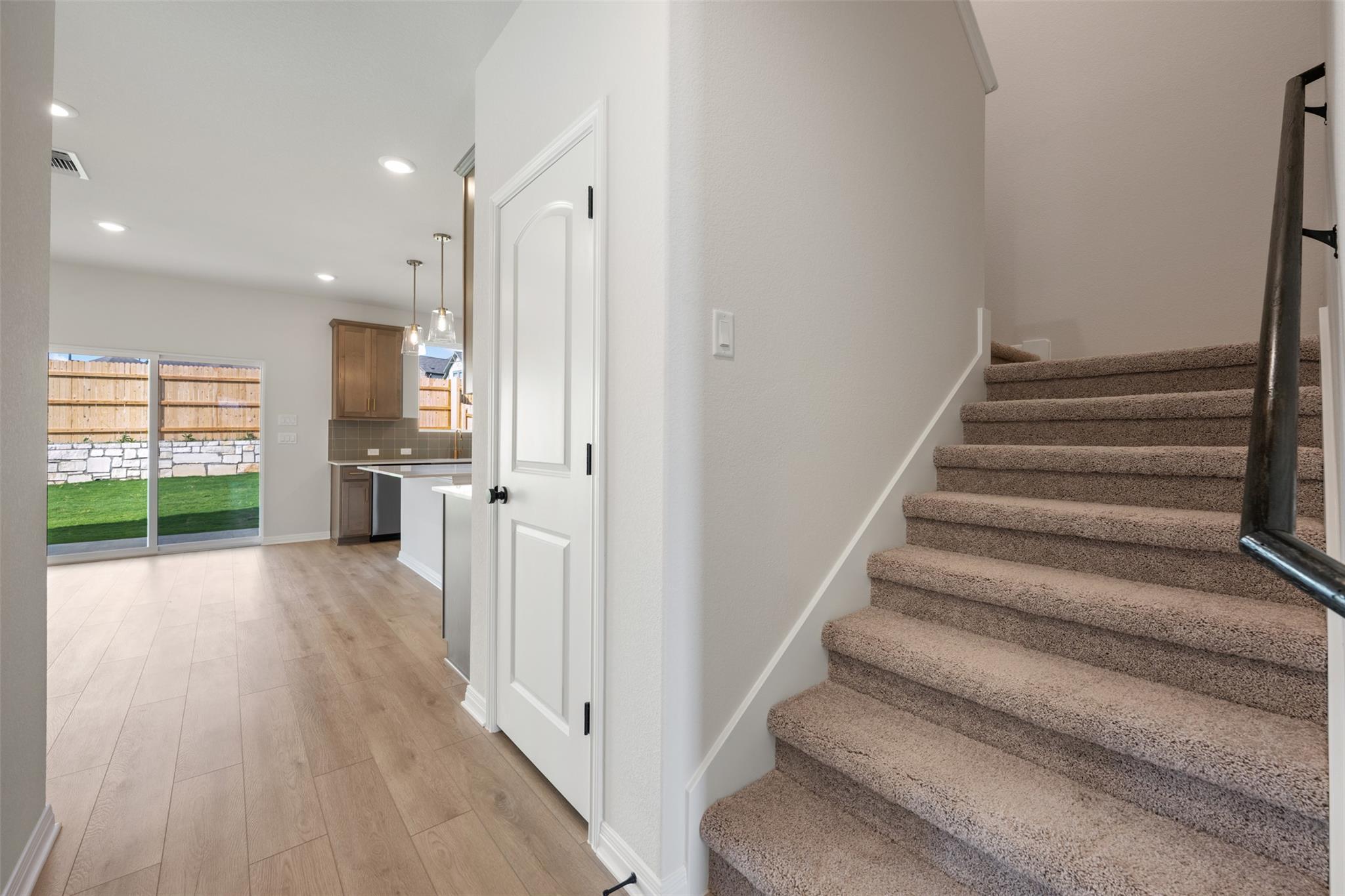 130 Brislecone Pass, Hutto, TX 78634