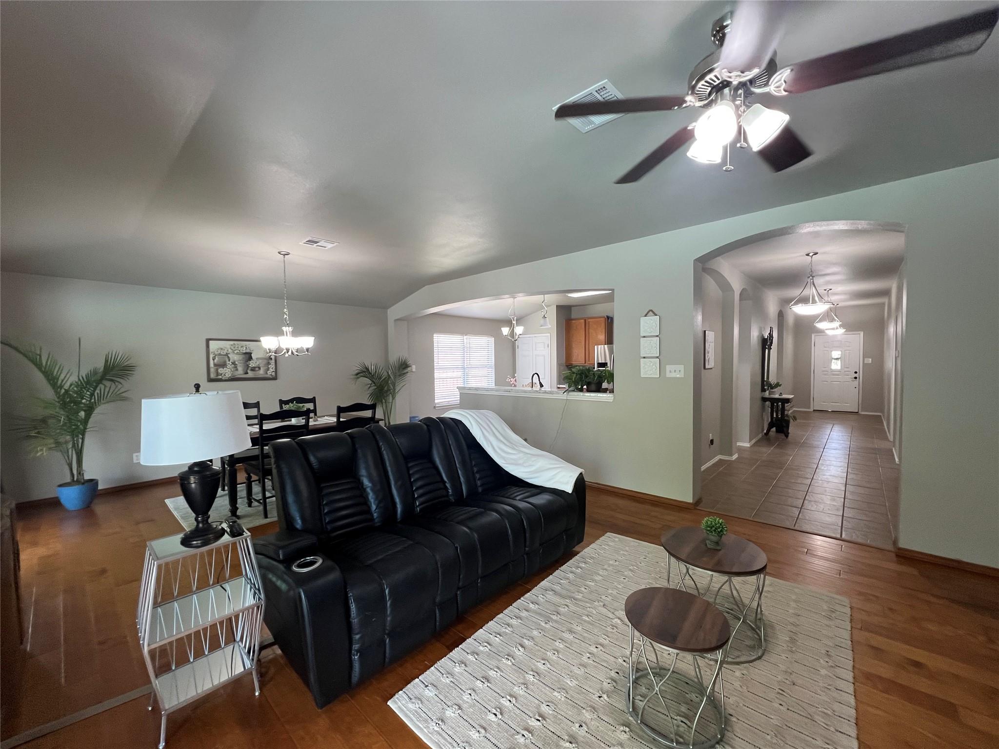 404 Patton Cv, Bastrop, TX 78602