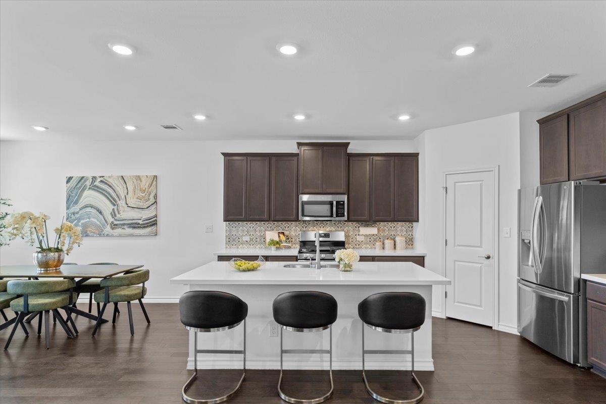 1007 Sandra Ann Way, Hutto, TX 78634