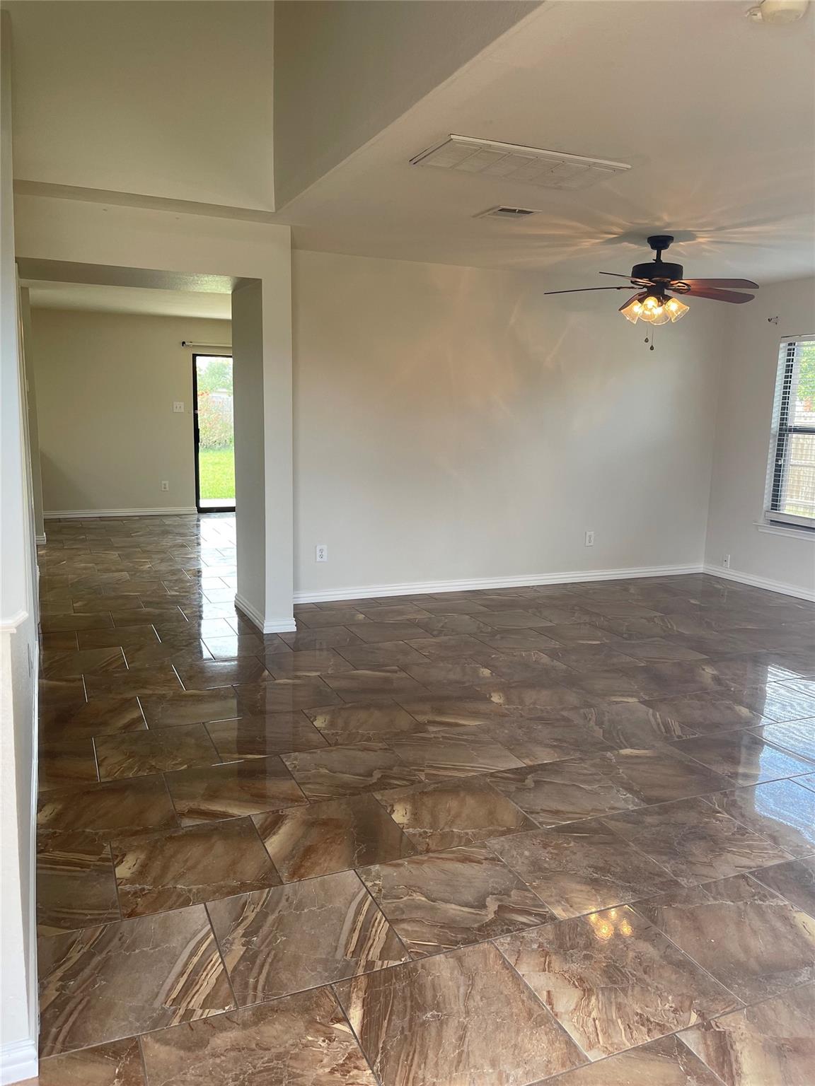 219 Cottontail Dr, Leander, TX 78641